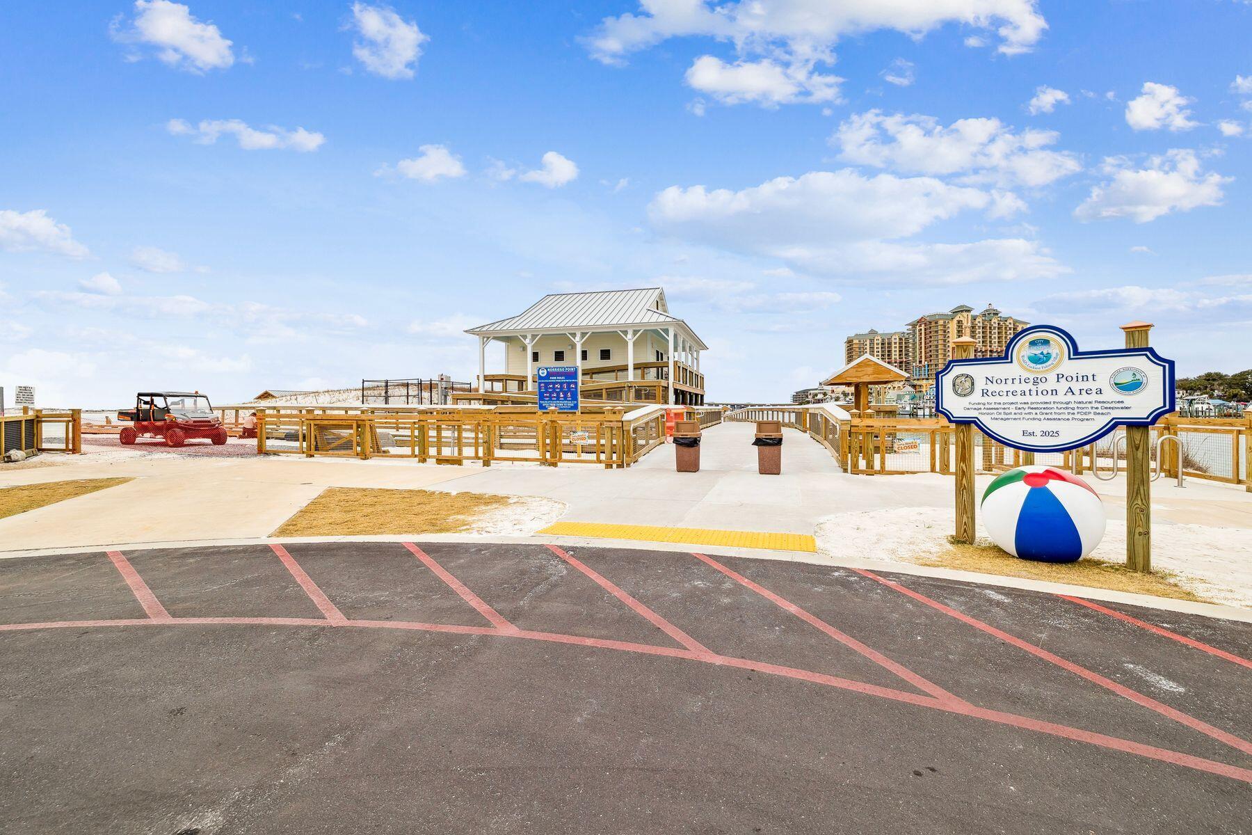 EMERALD GRANDE - Residential