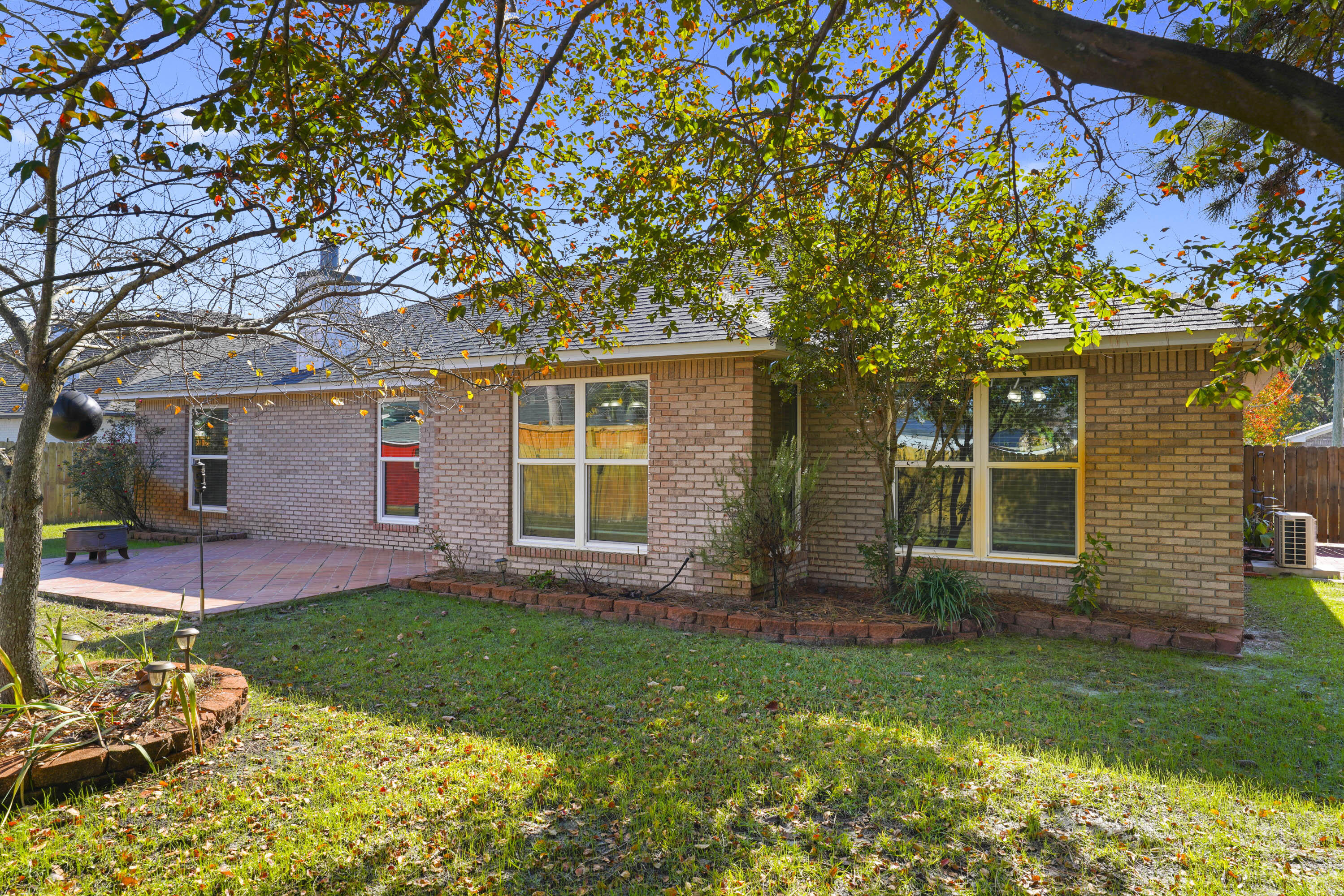 DOROTHY BOWEN ESTATES - Residential