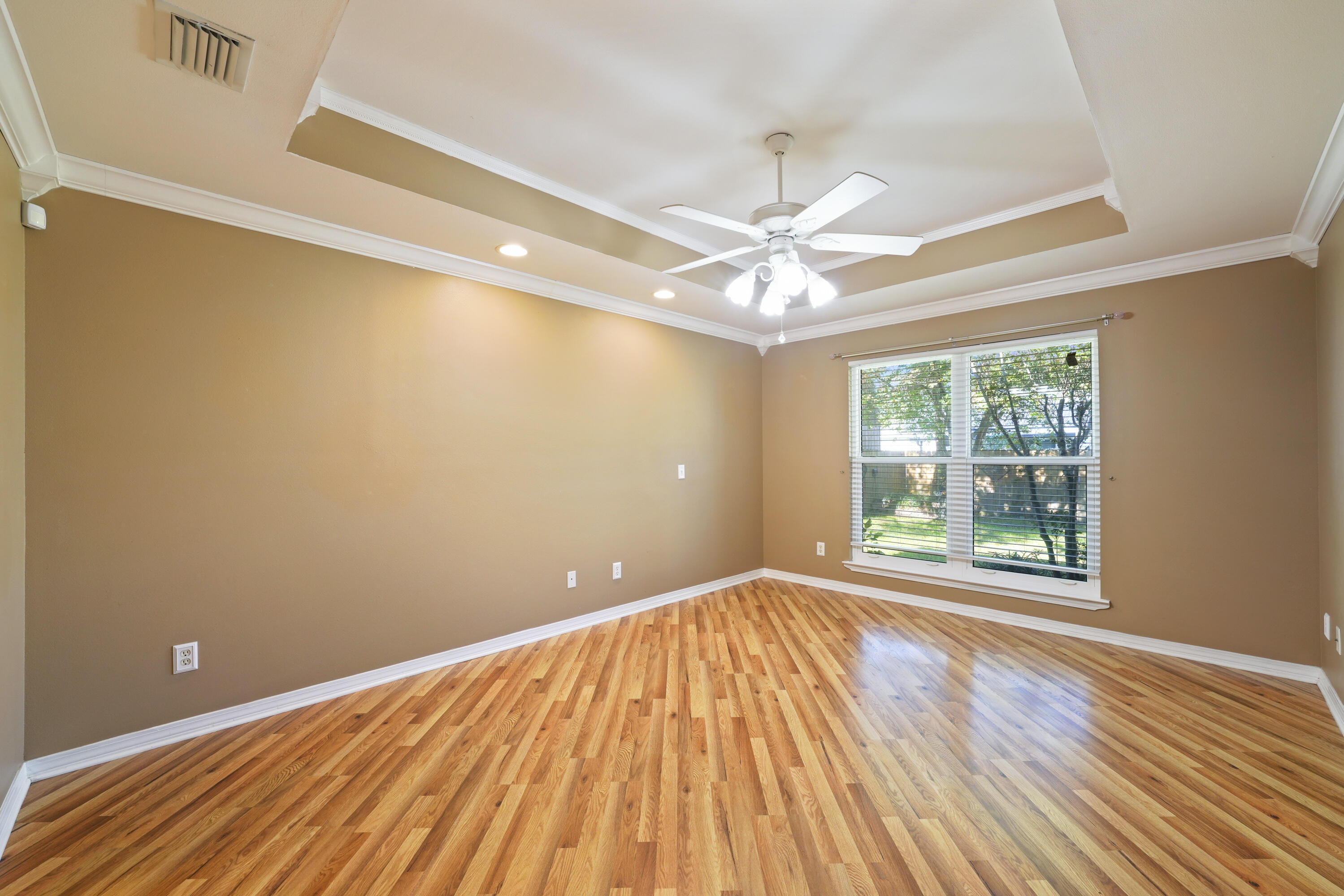 DOROTHY BOWEN ESTATES - Residential