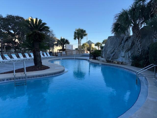 PORTSIDE CONDO - Residential