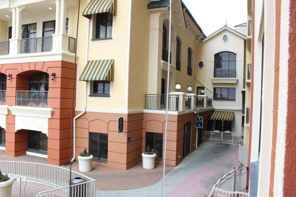 EMERALD GRANDE - Residential