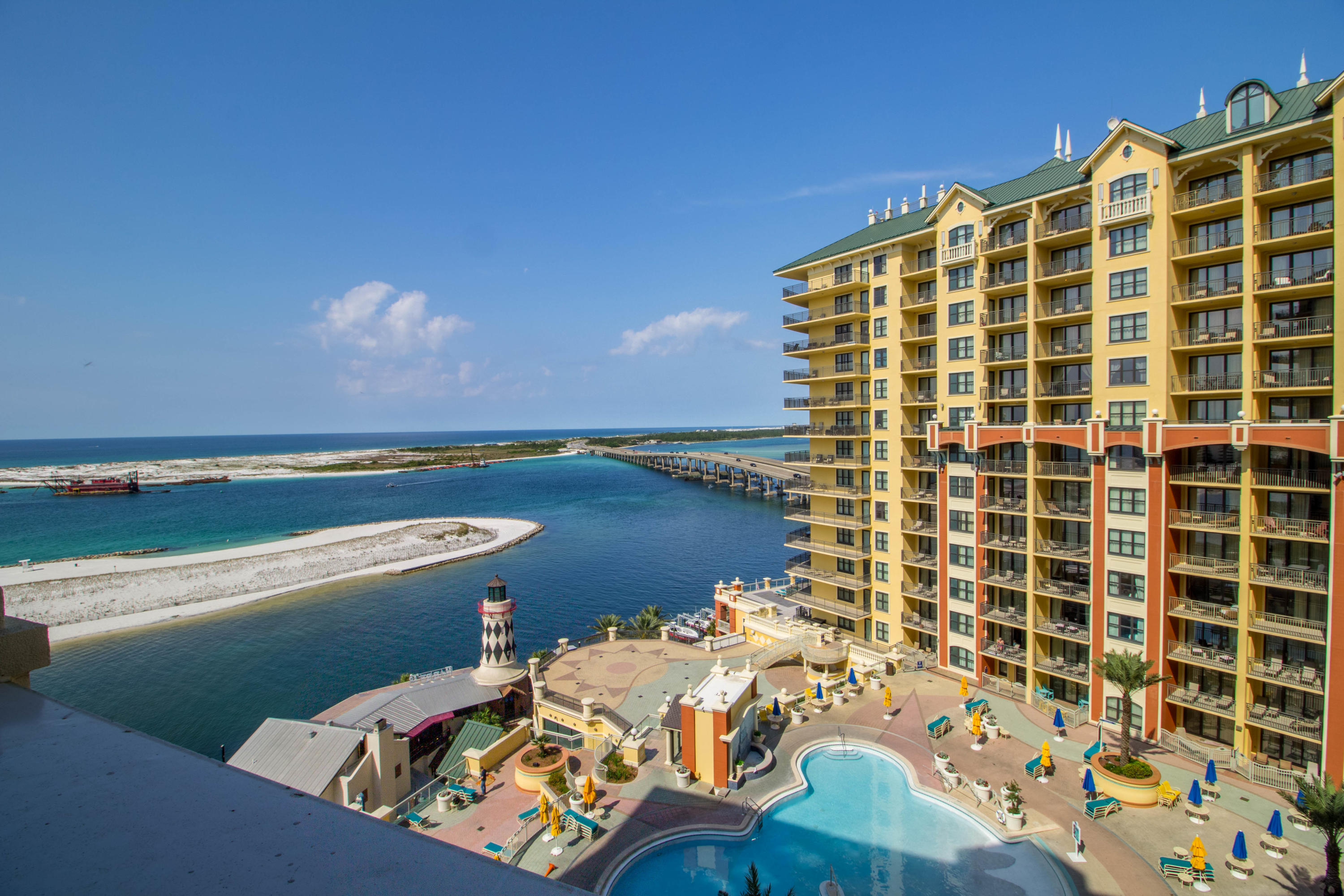 EMERALD GRANDE - Residential