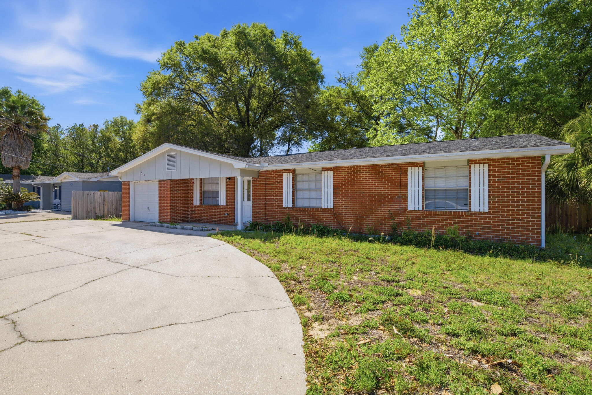 MID PINES - Residential