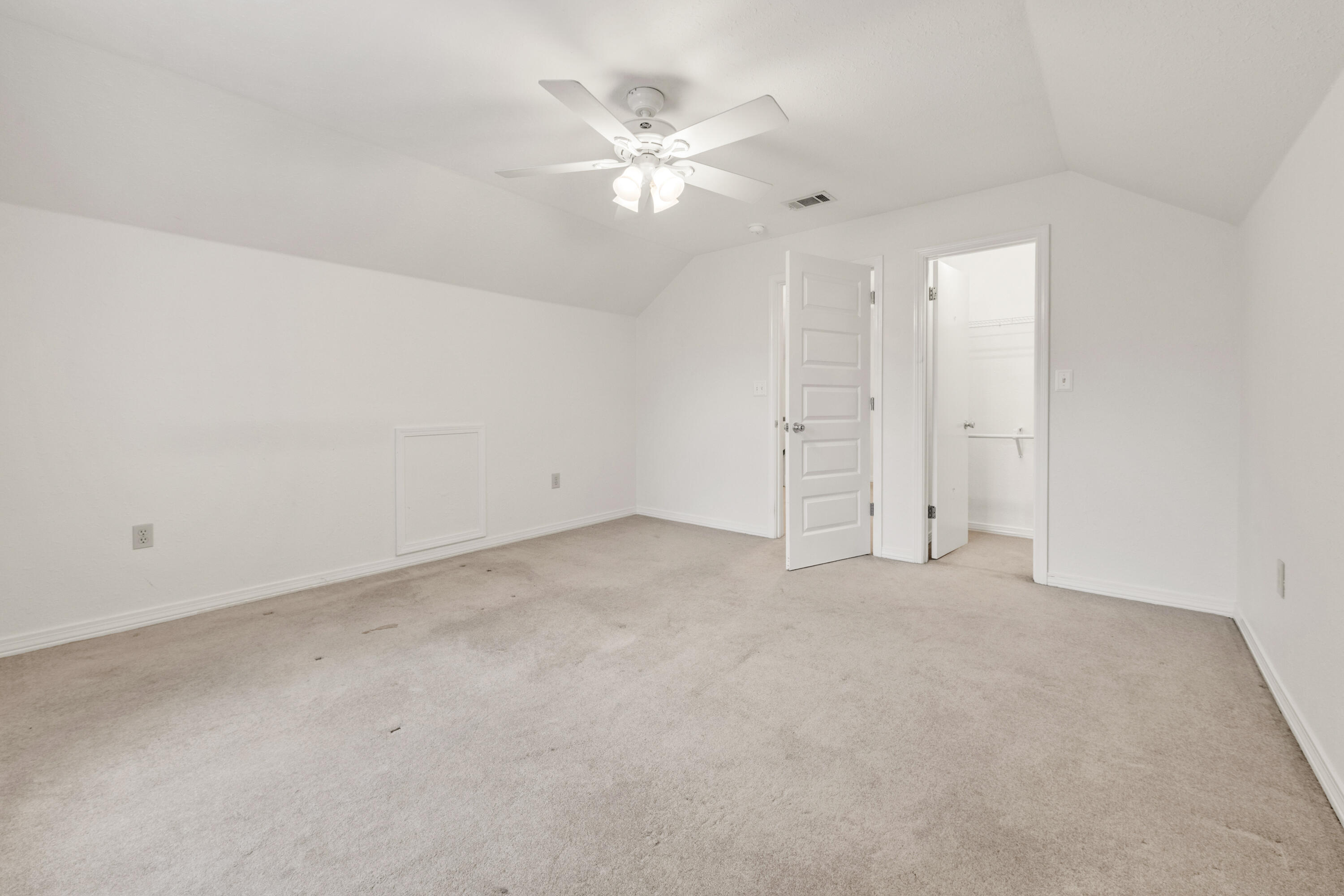 FOXWOOD ESTATES 1 - Residential