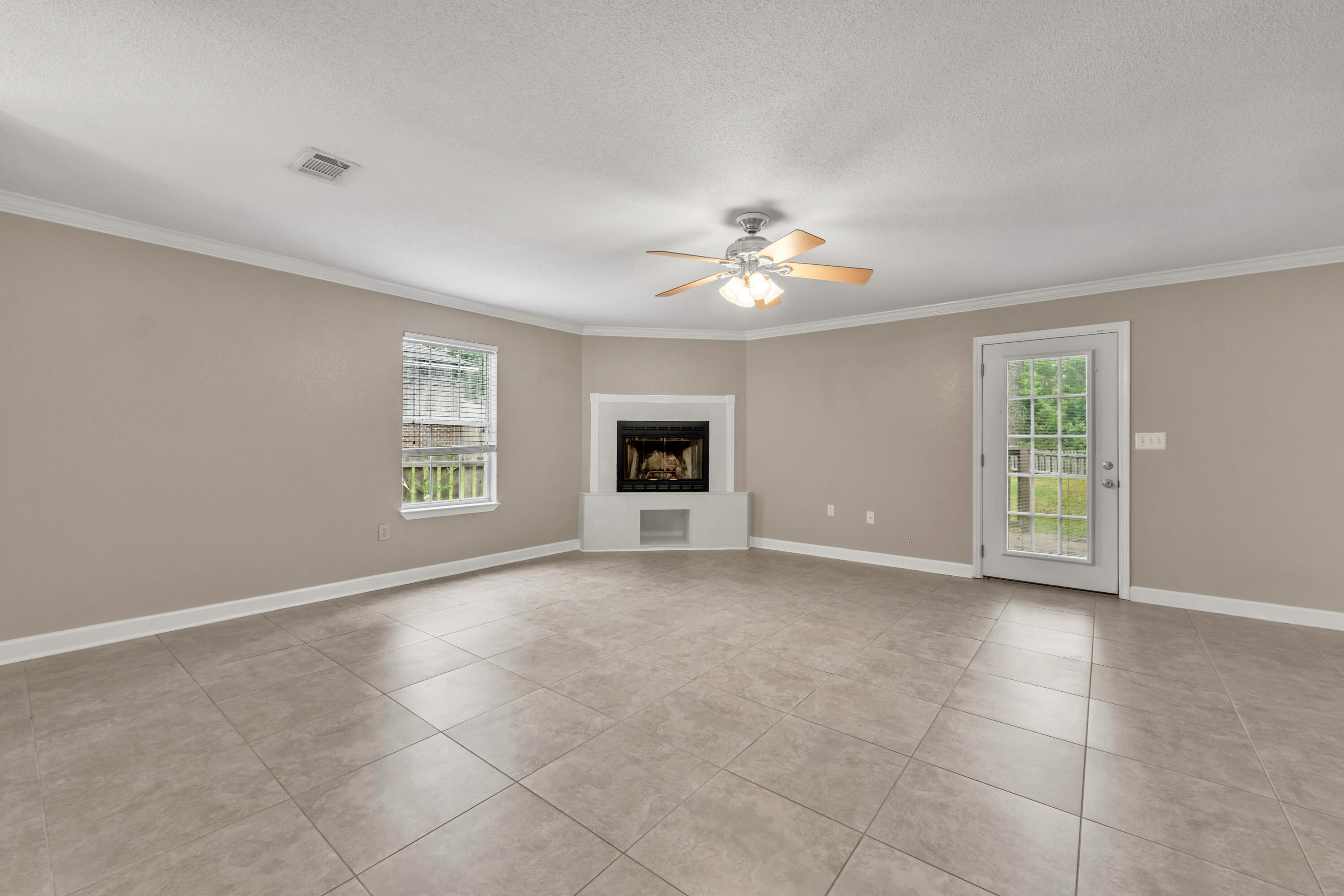 FOXWOOD ESTATES 1 - Residential