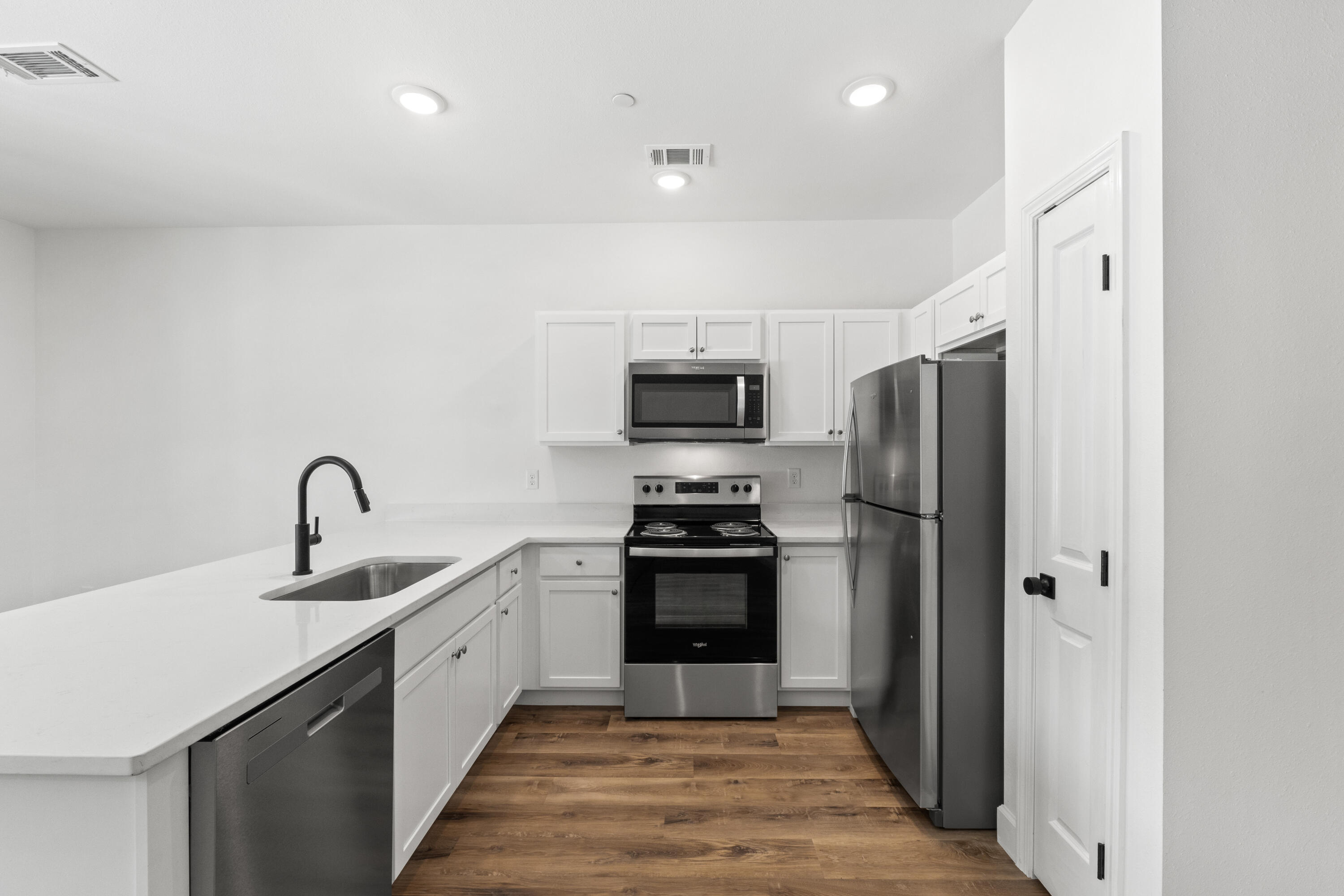 BARROW APARTMENTS - Residential Lease