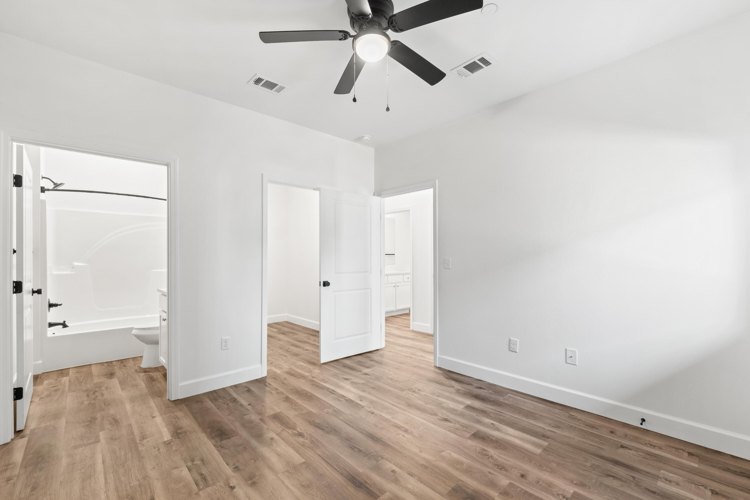 BARROW APARTMENTS - Residential Lease