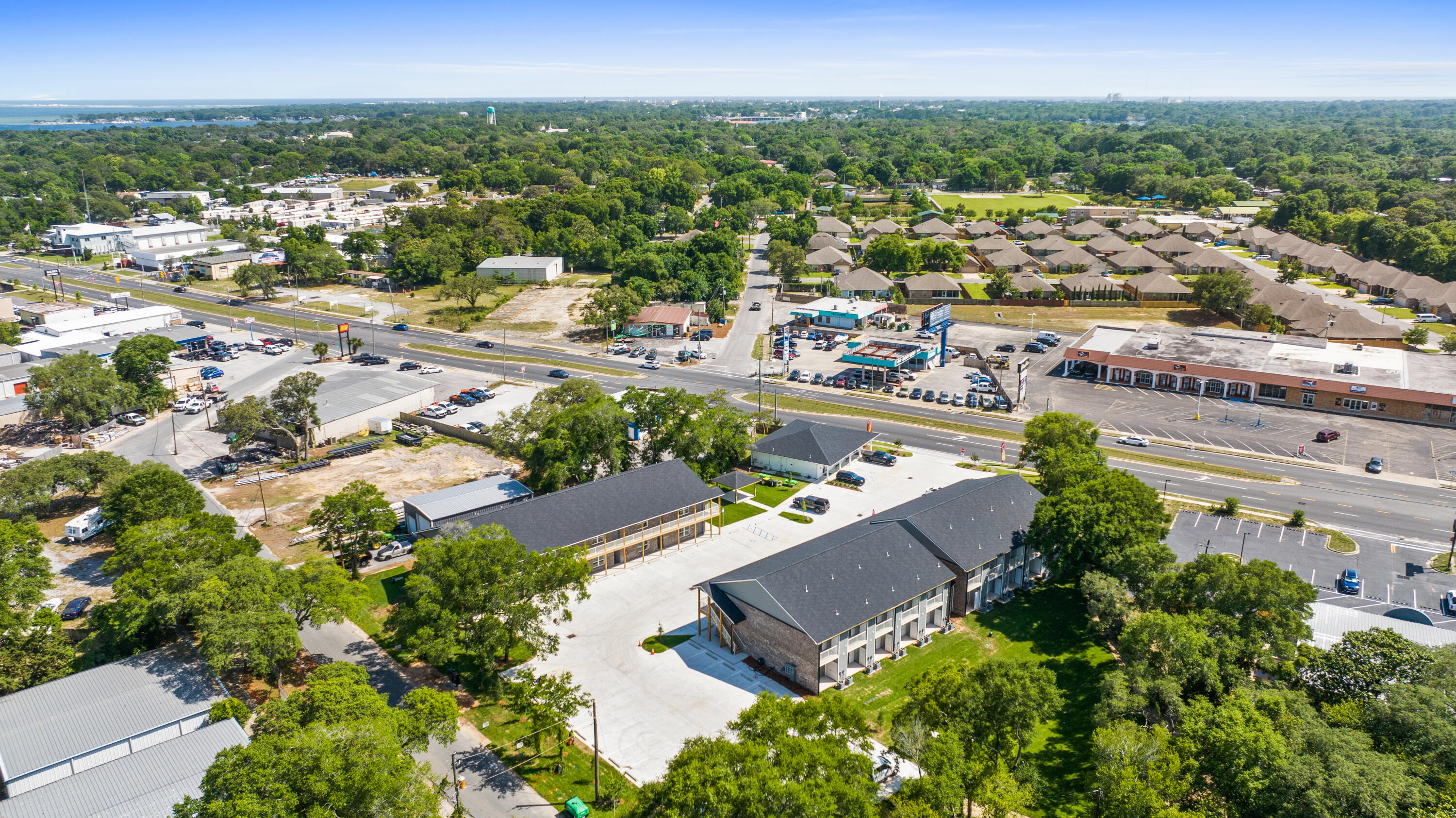 BARROW APARTMENTS - Residential Lease