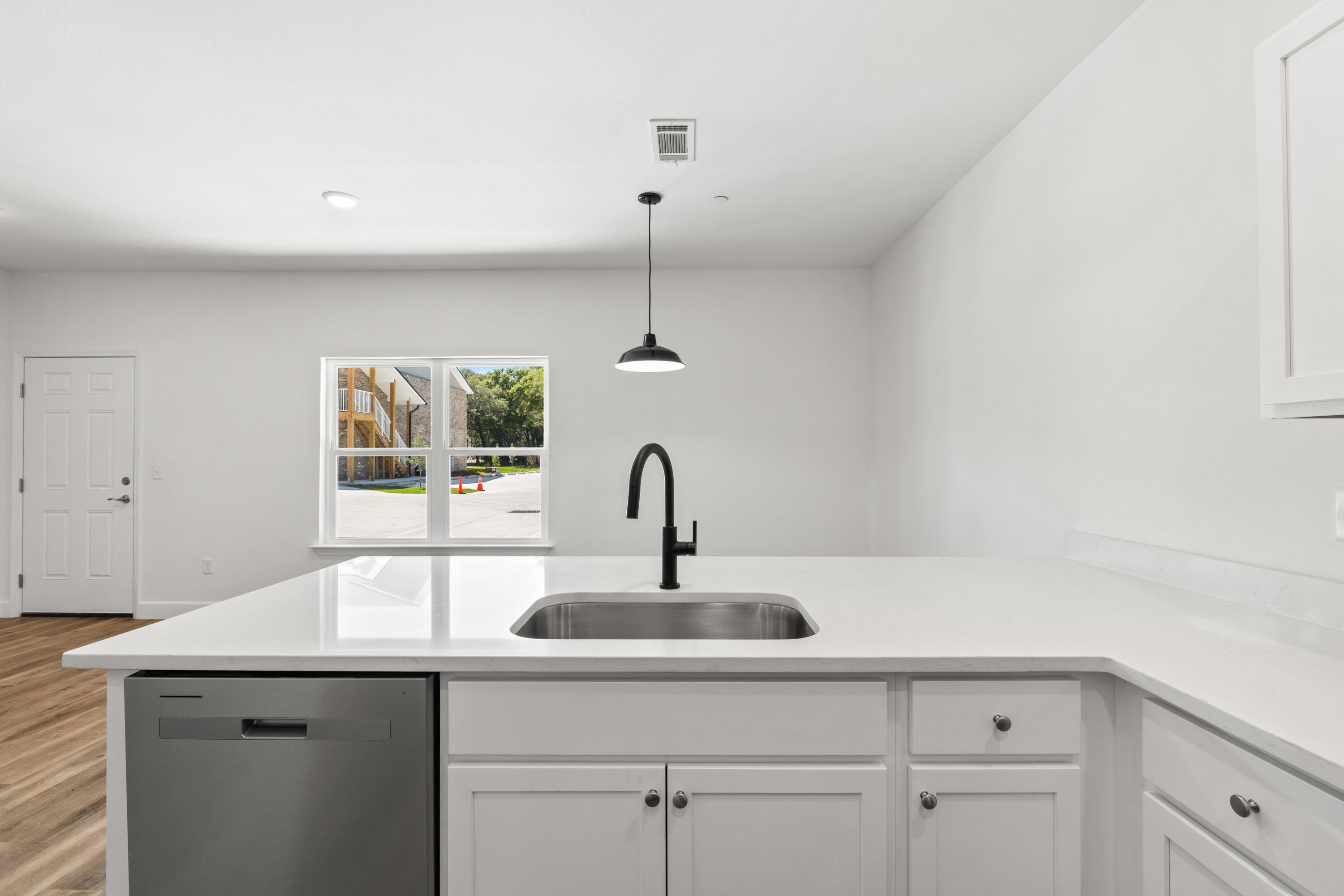 BARROW APARTMENTS - Residential Lease