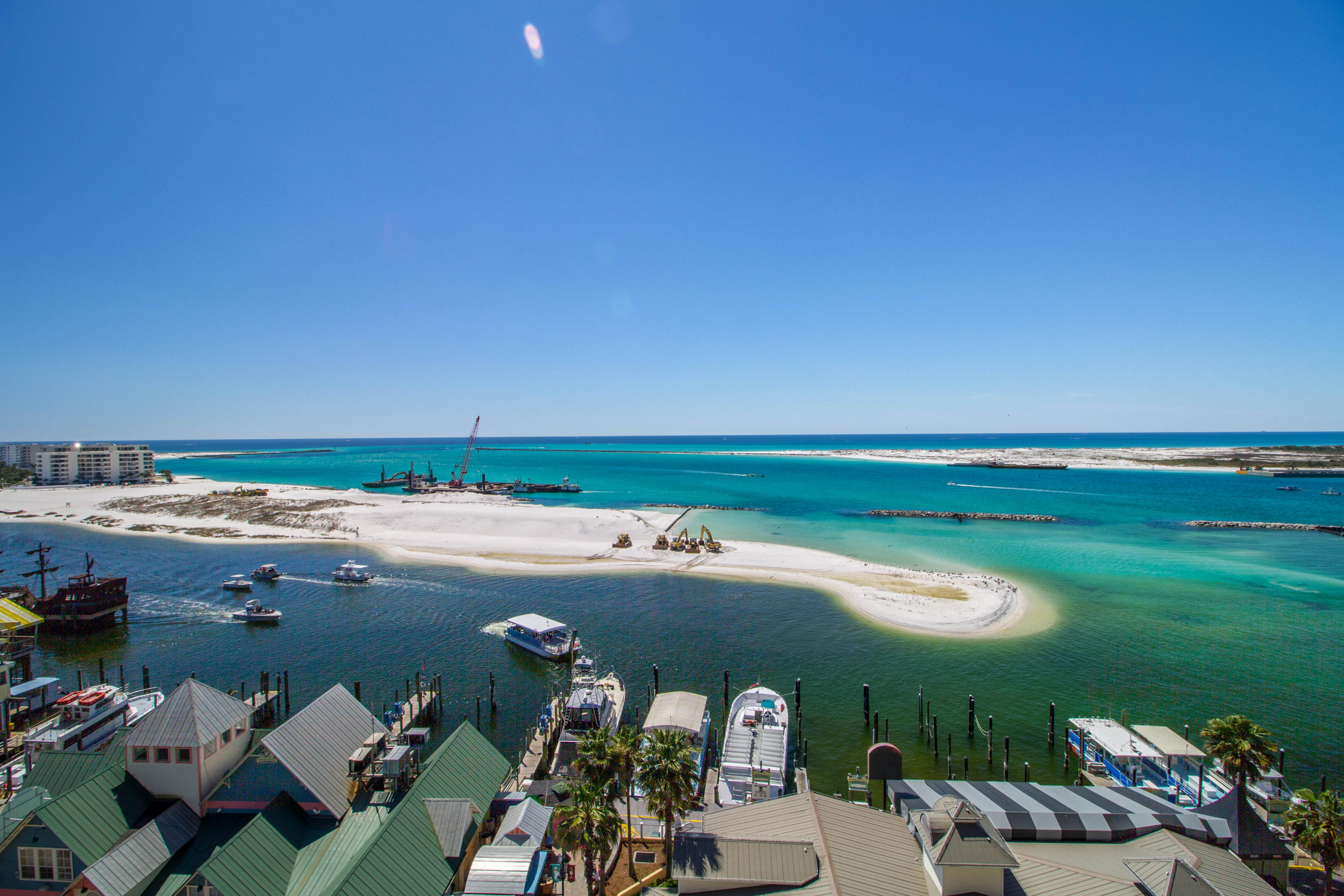 EMERALD GRANDE - Residential