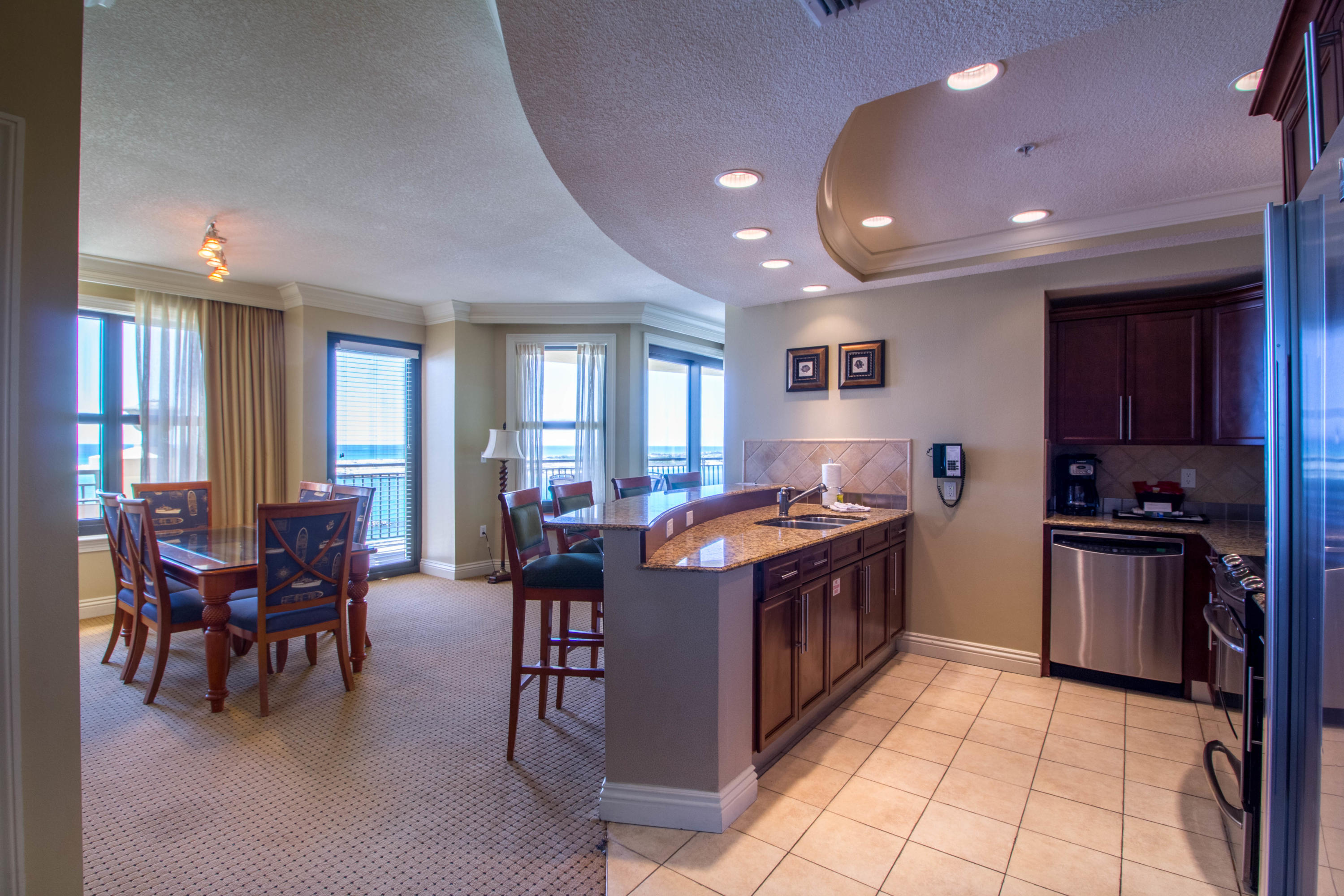 EMERALD GRANDE - Residential