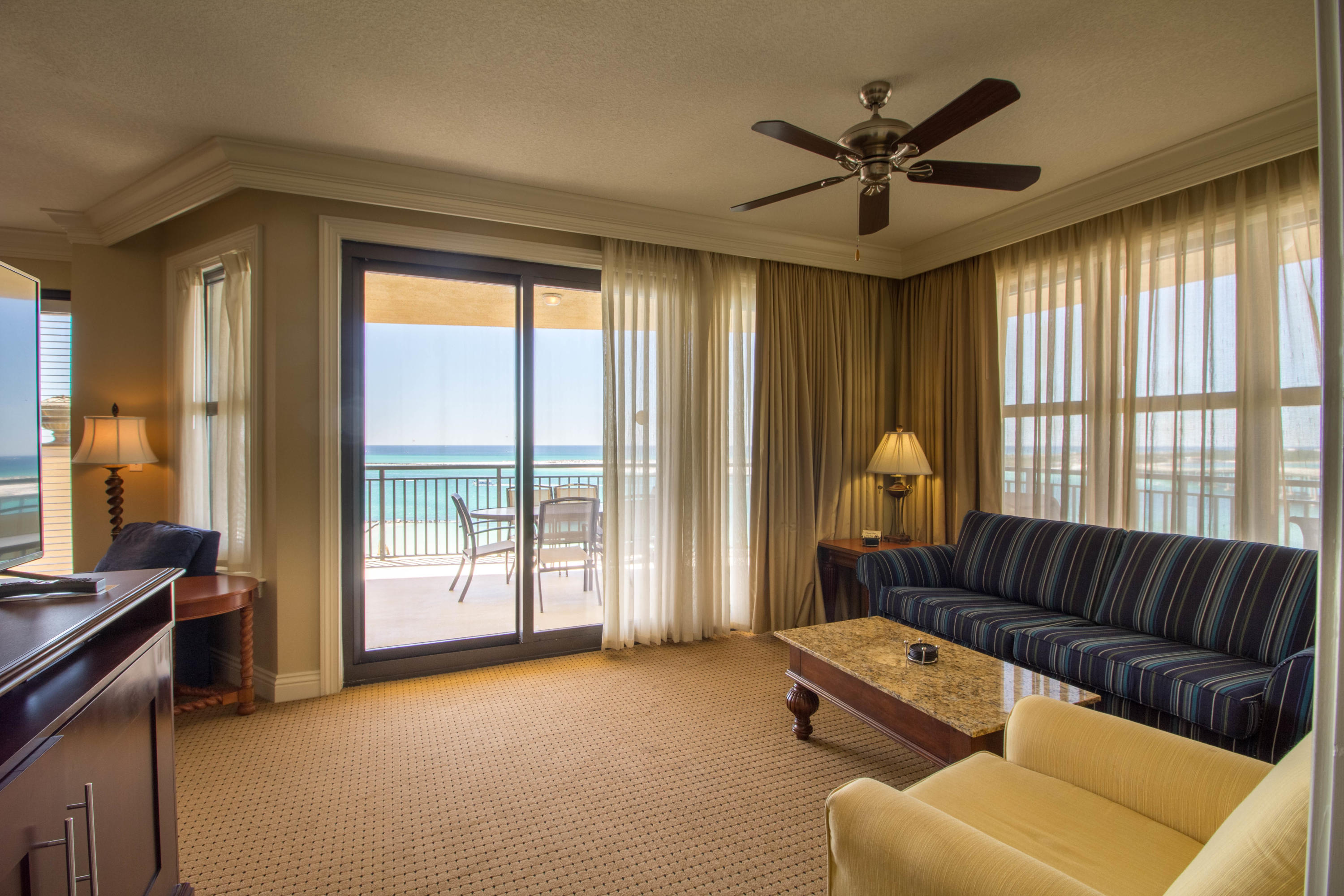 EMERALD GRANDE - Residential