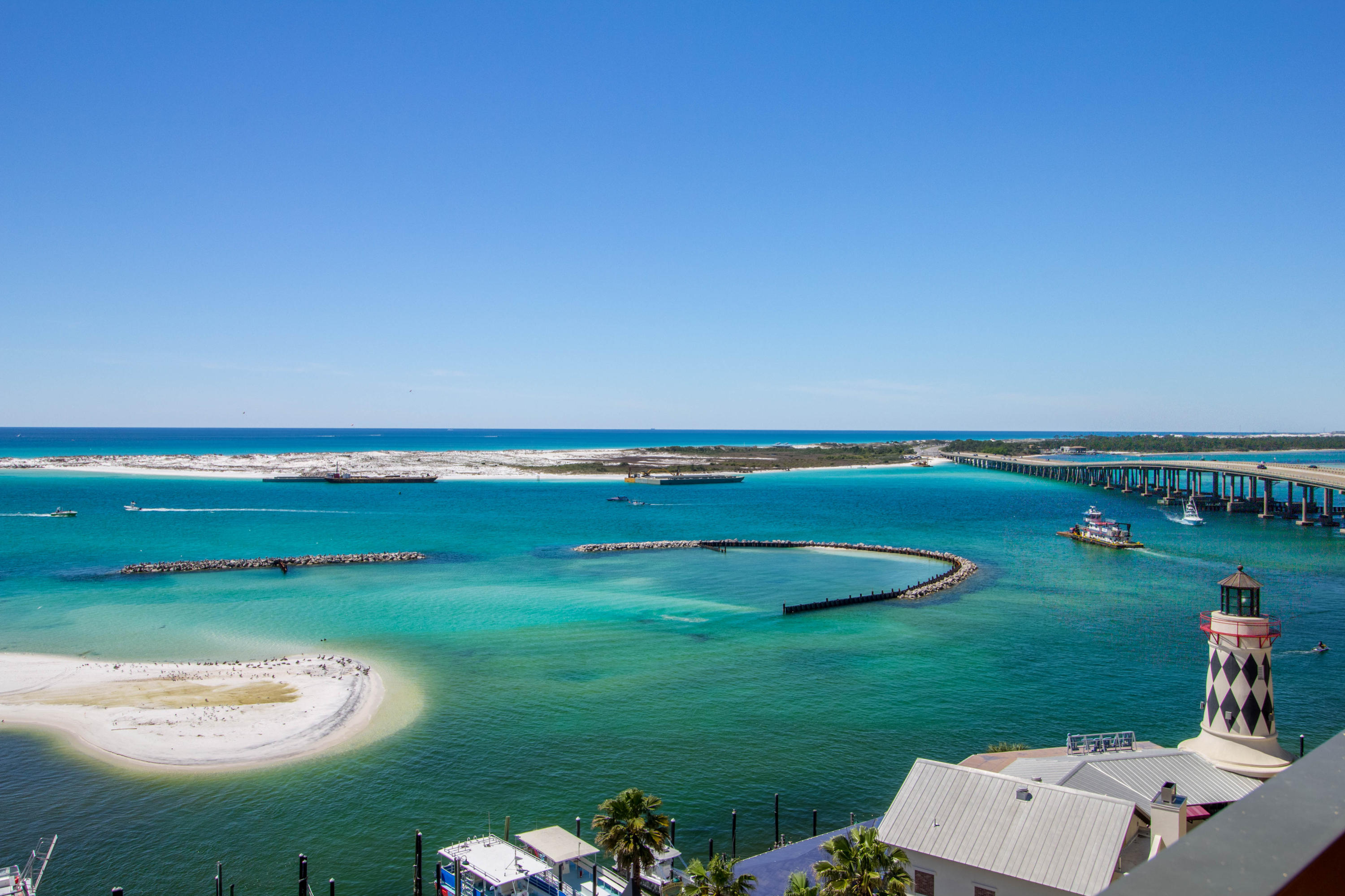 EMERALD GRANDE - Residential