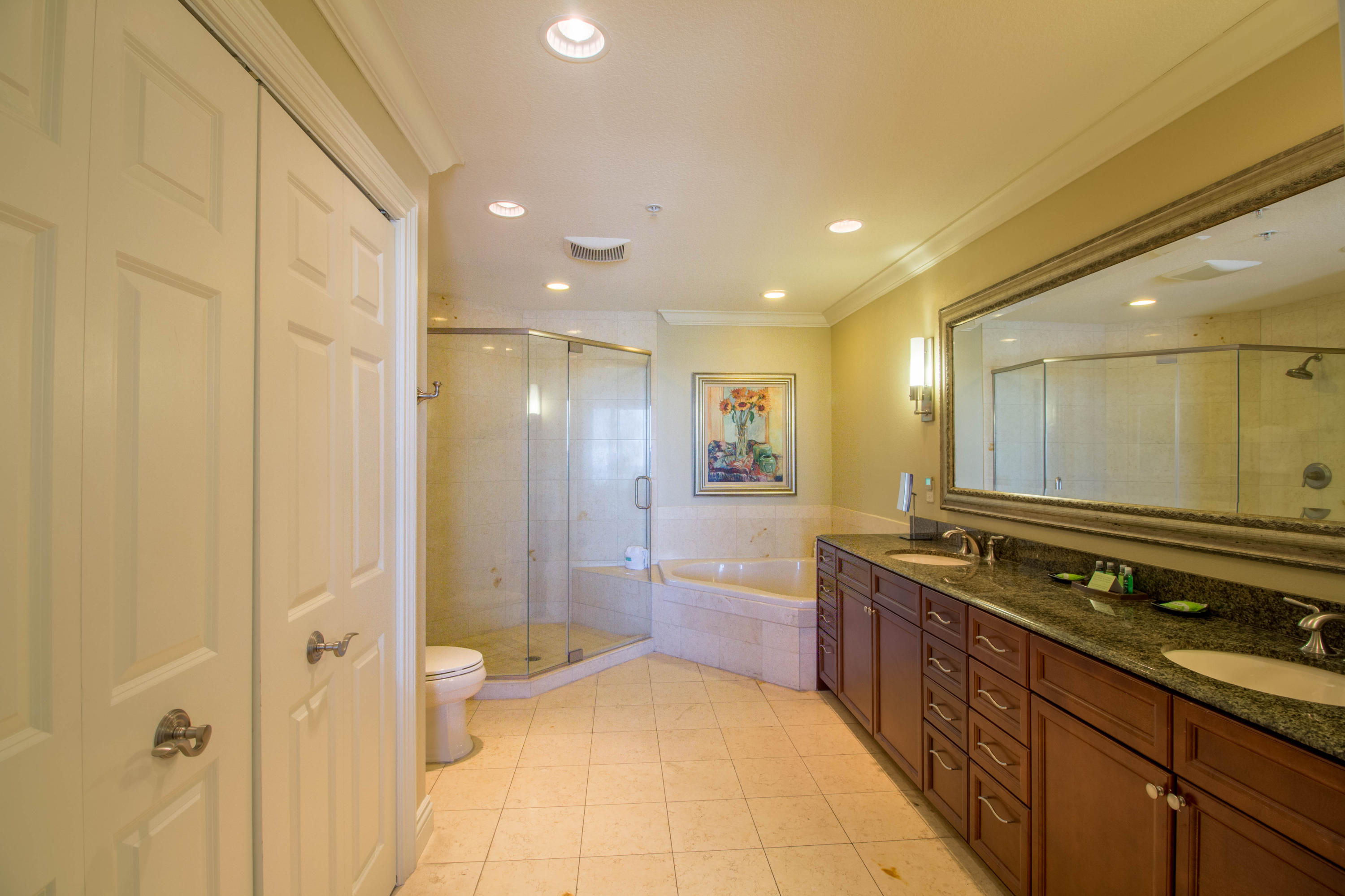 EMERALD GRANDE - Residential