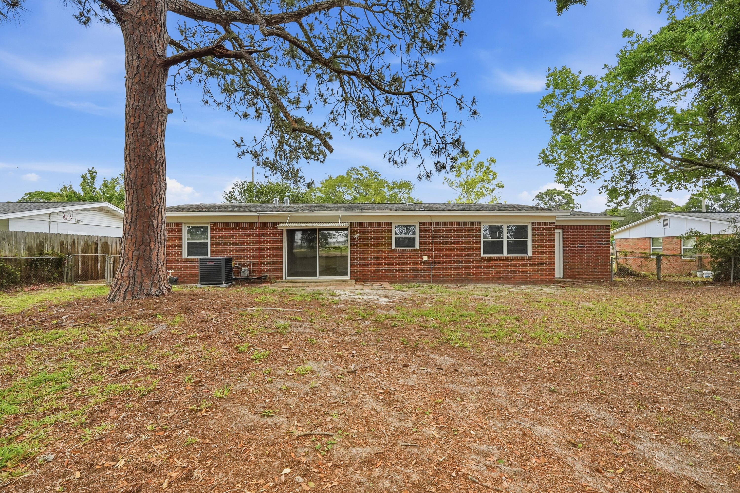SANTASIA PARK - Residential Lease