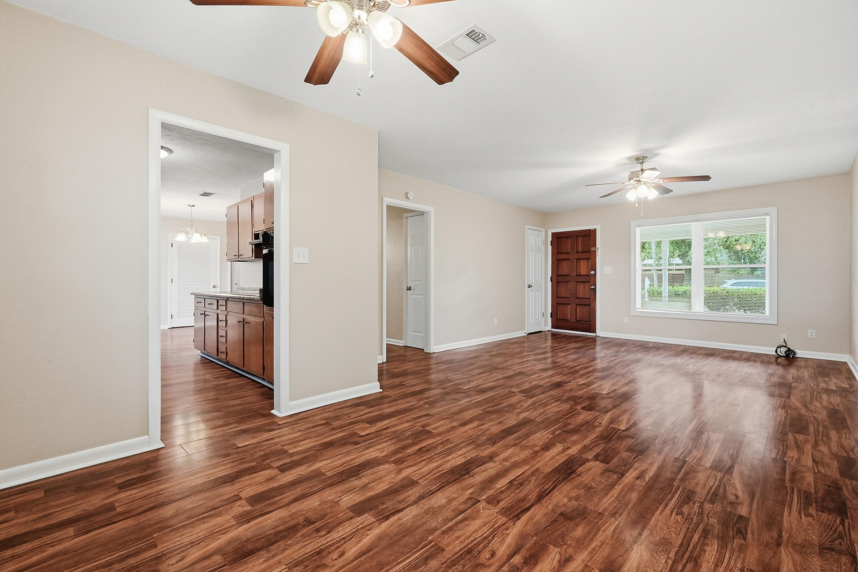SANTASIA PARK - Residential Lease
