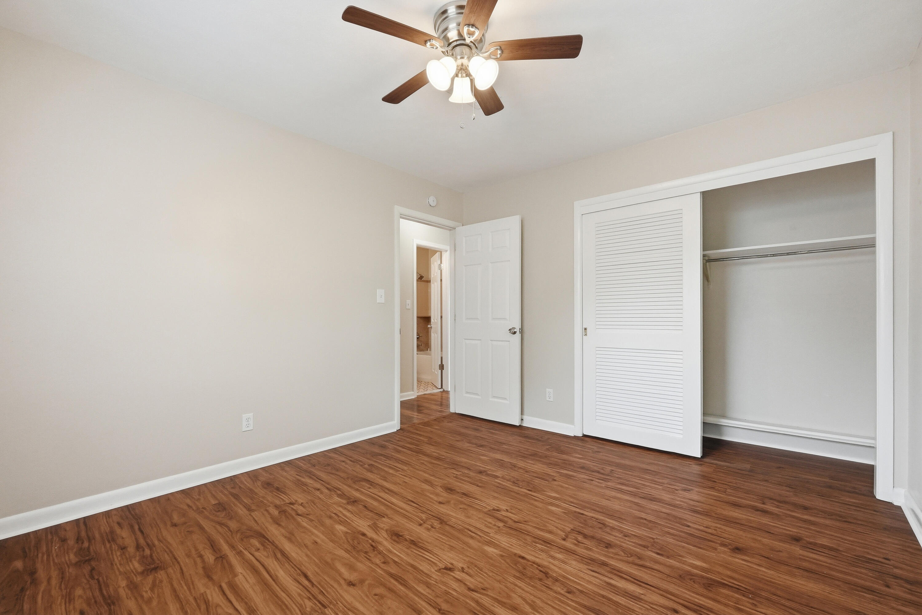 SANTASIA PARK - Residential Lease