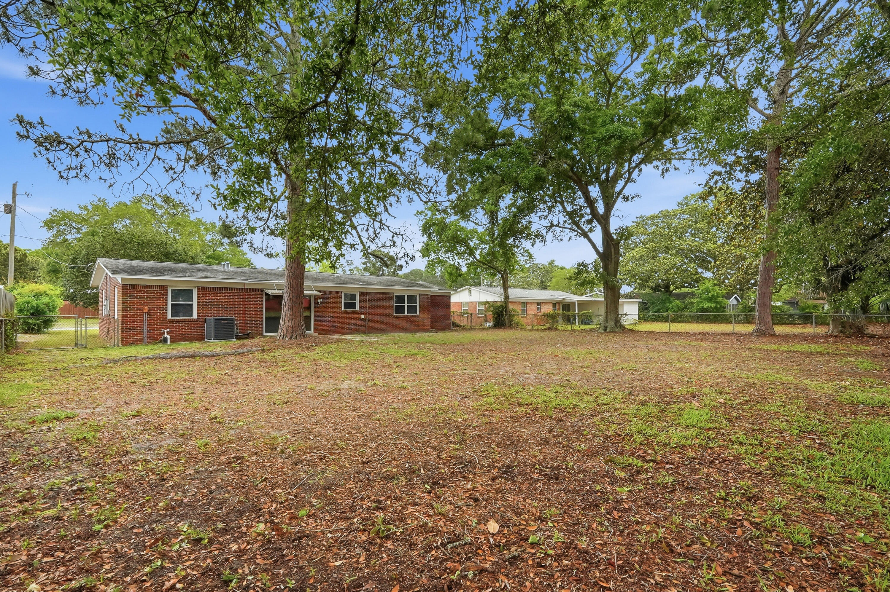 SANTASIA PARK - Residential Lease