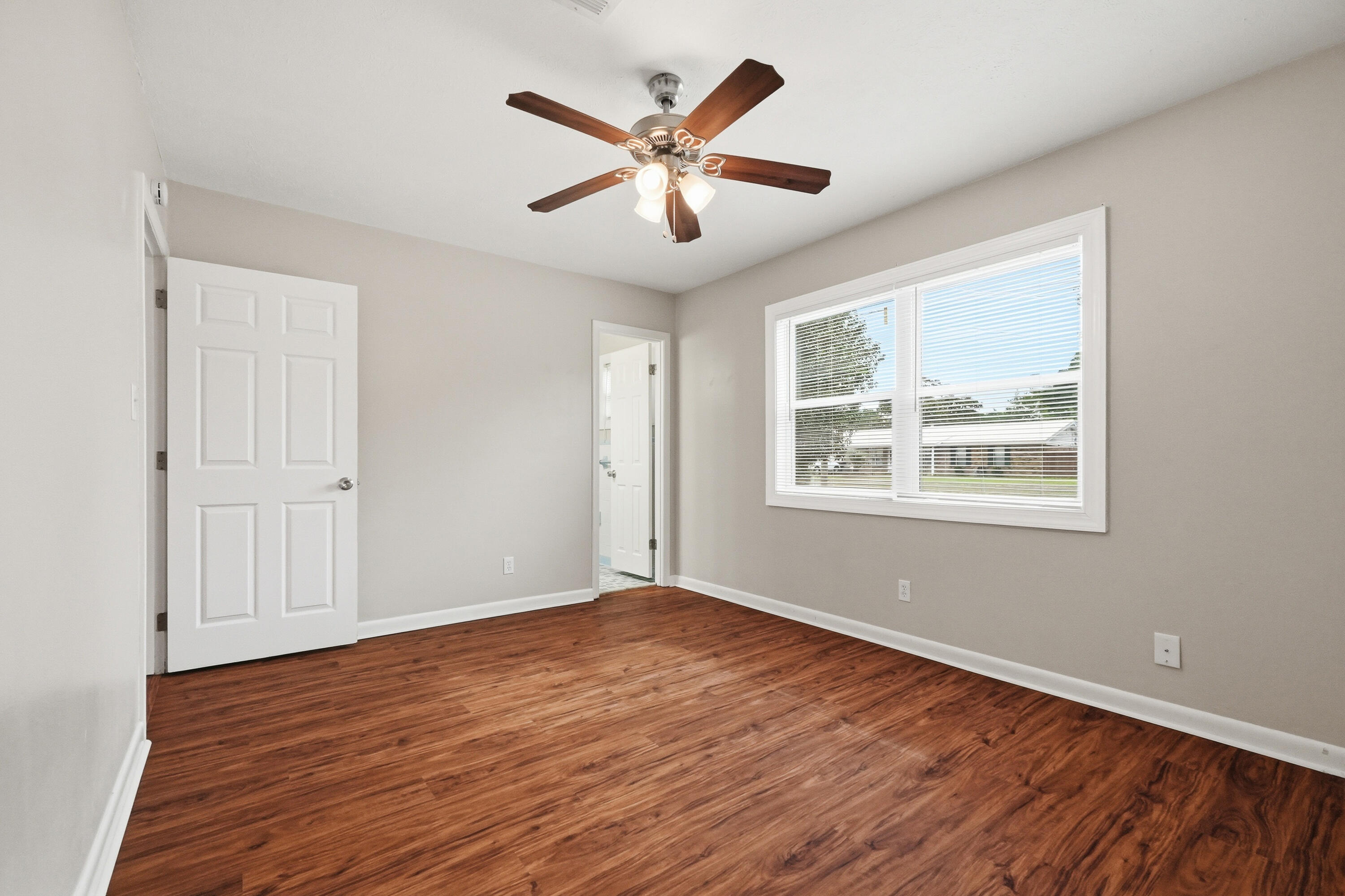 SANTASIA PARK - Residential Lease