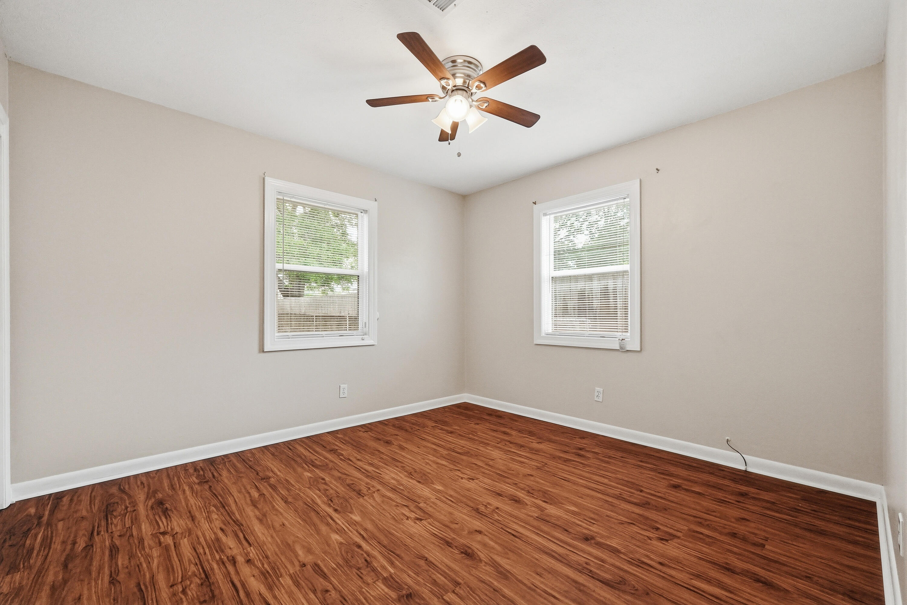 SANTASIA PARK - Residential Lease
