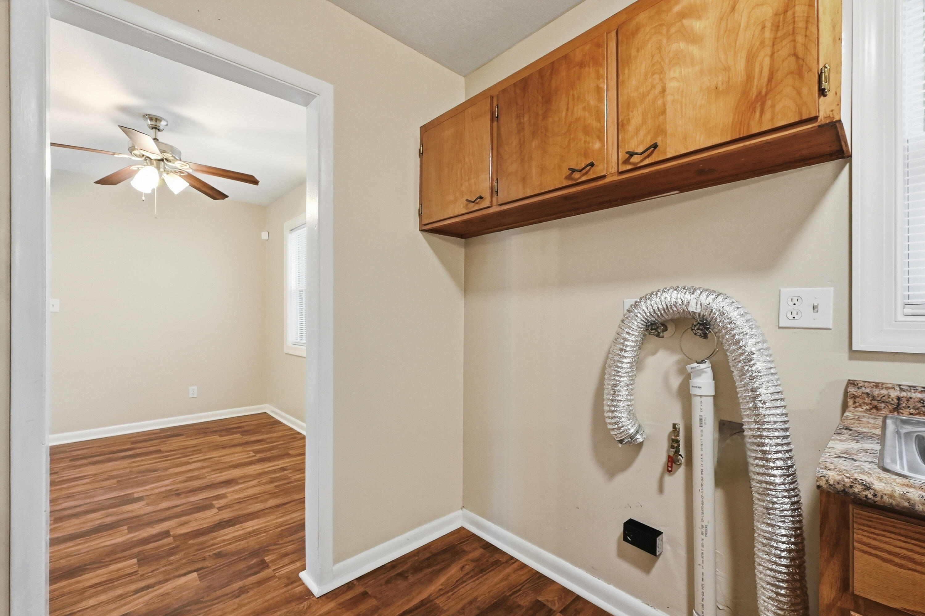 SANTASIA PARK - Residential Lease
