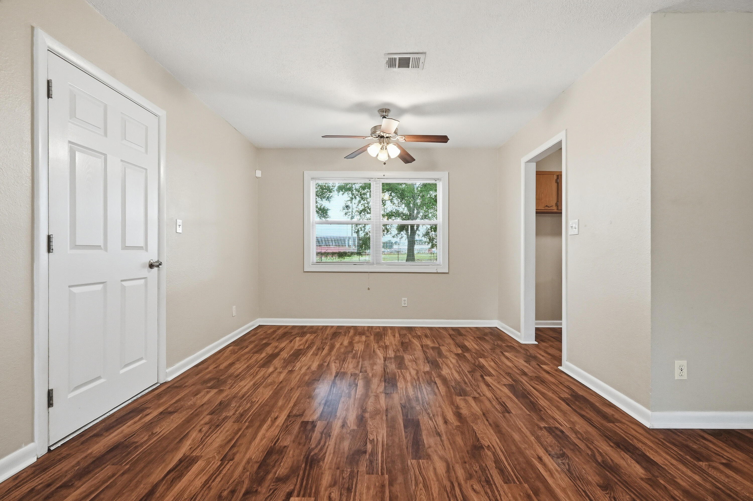 SANTASIA PARK - Residential Lease