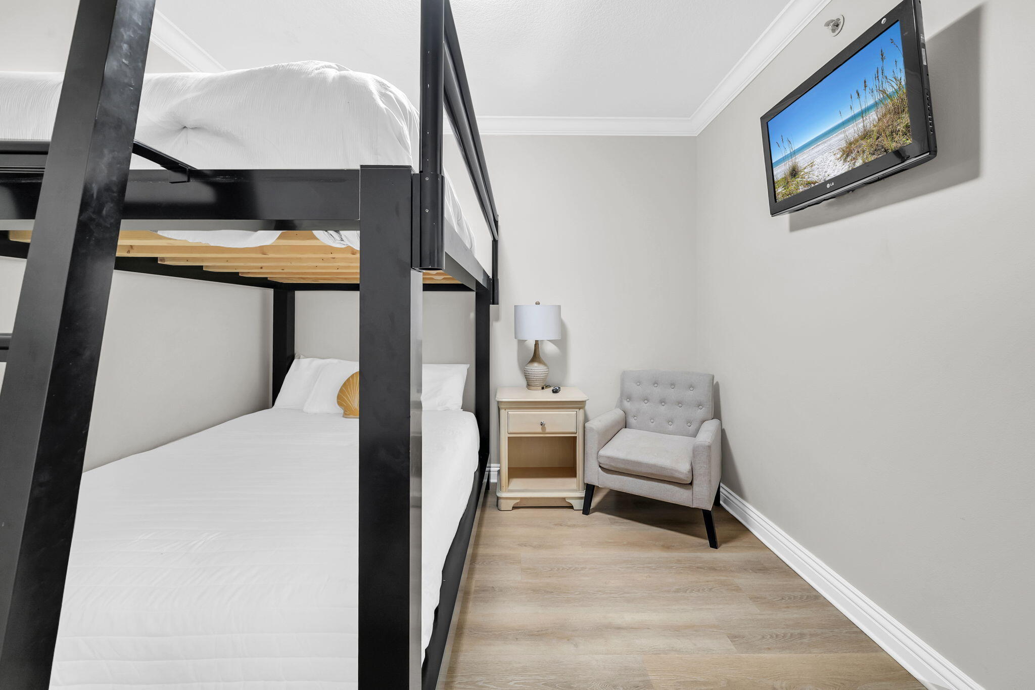 EMERALD GRANDE West - Residential