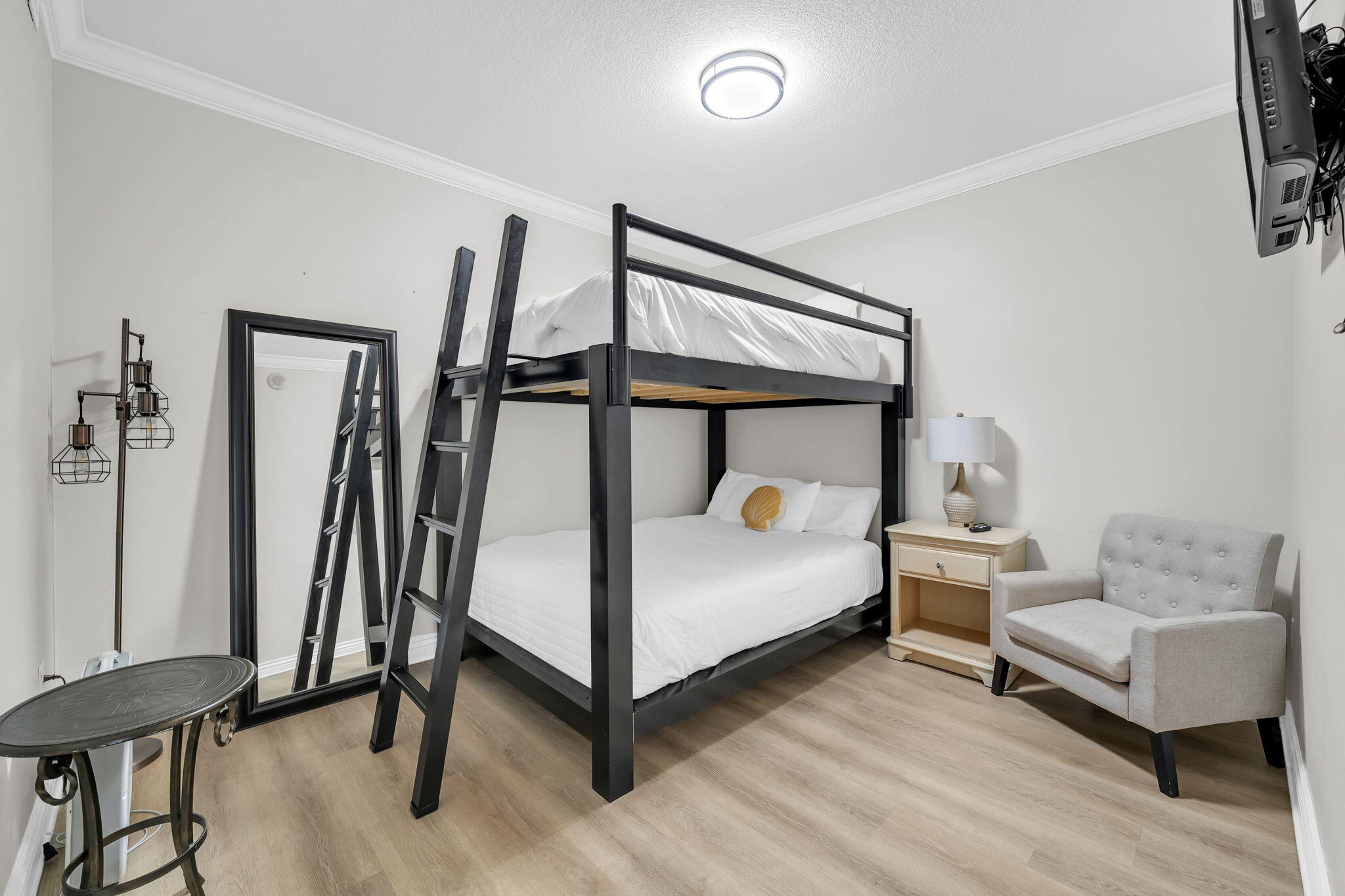 EMERALD GRANDE West - Residential