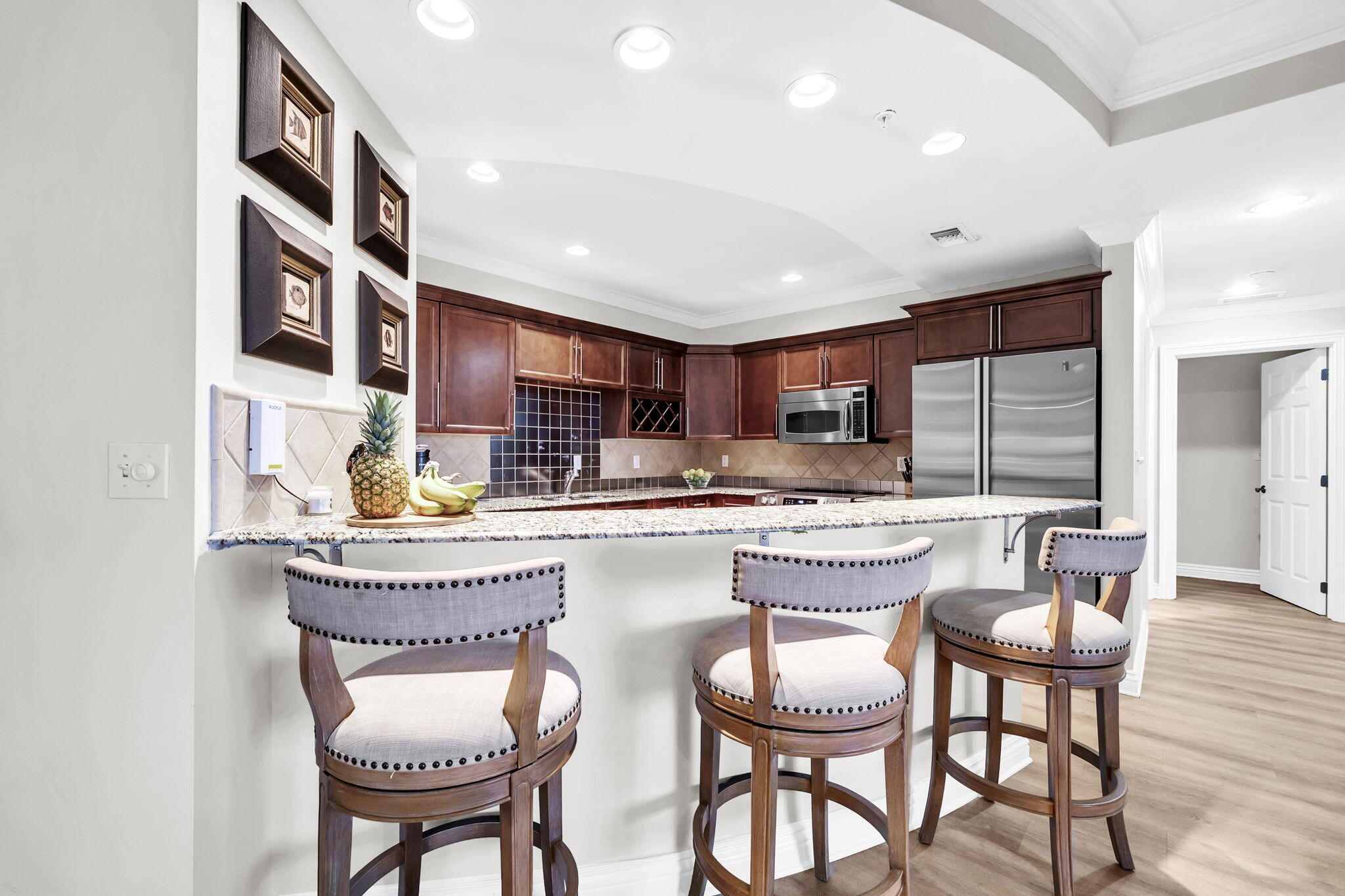 EMERALD GRANDE West - Residential