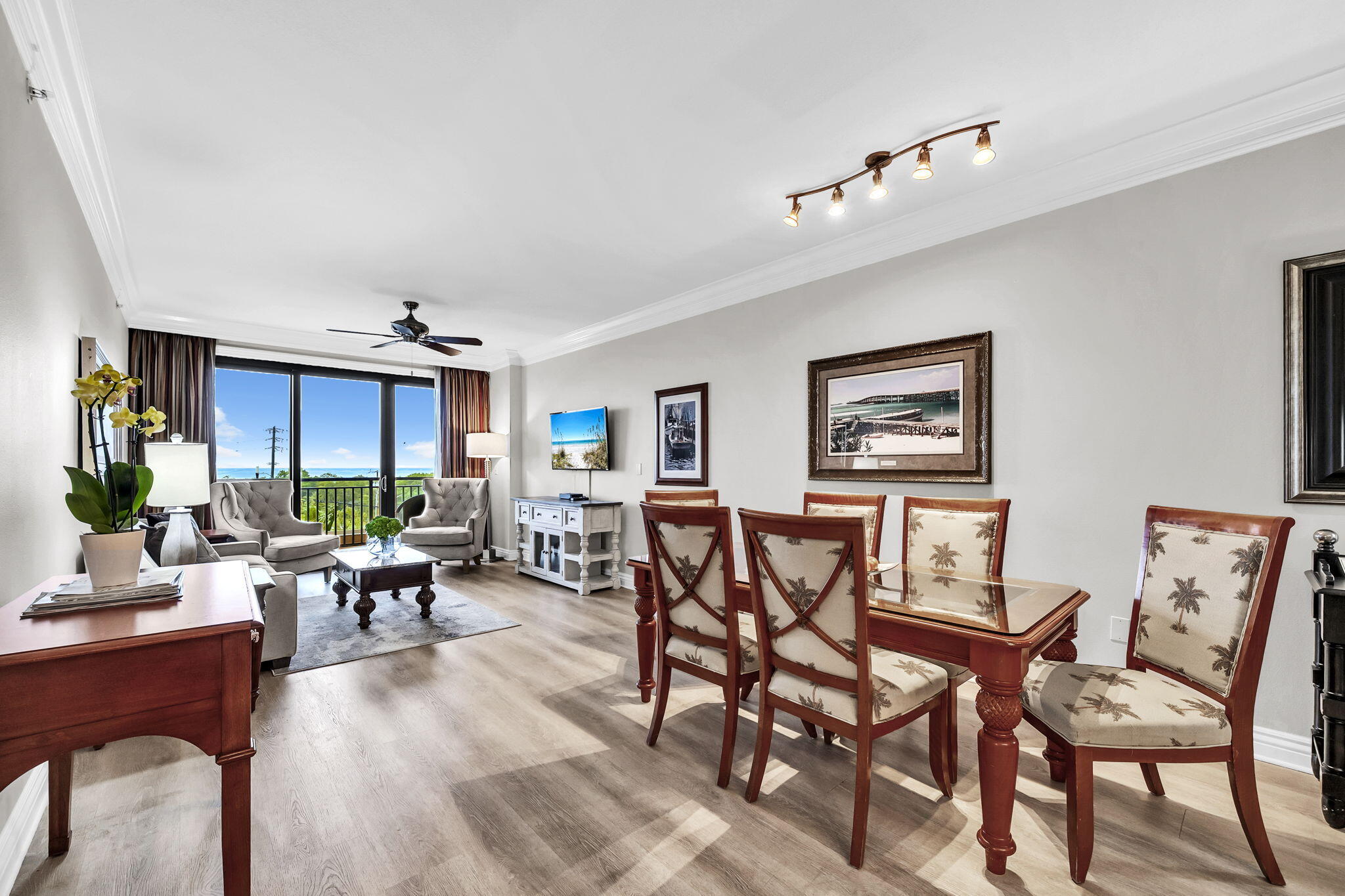 EMERALD GRANDE West - Residential
