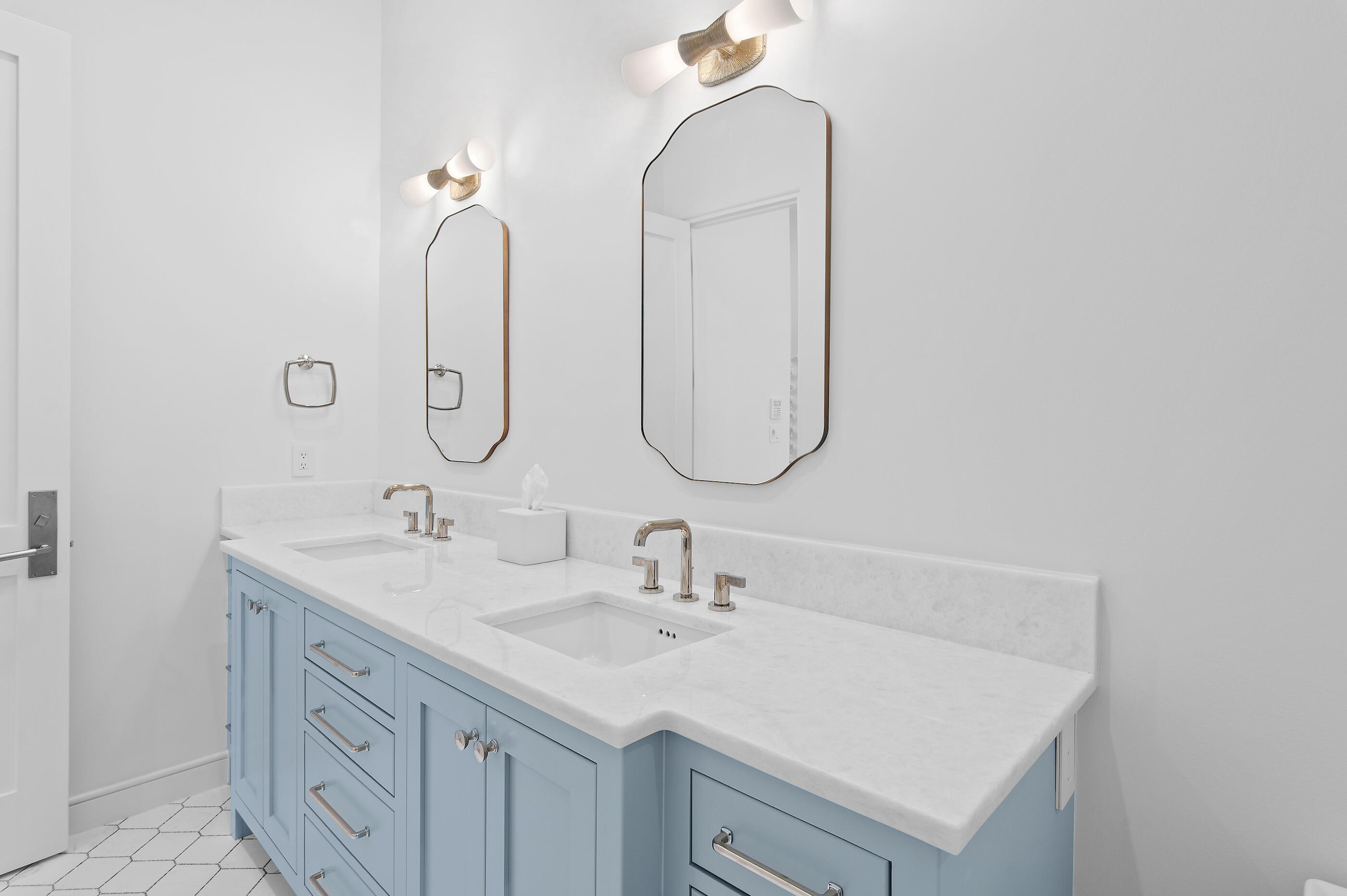 ALYS BEACH - Residential