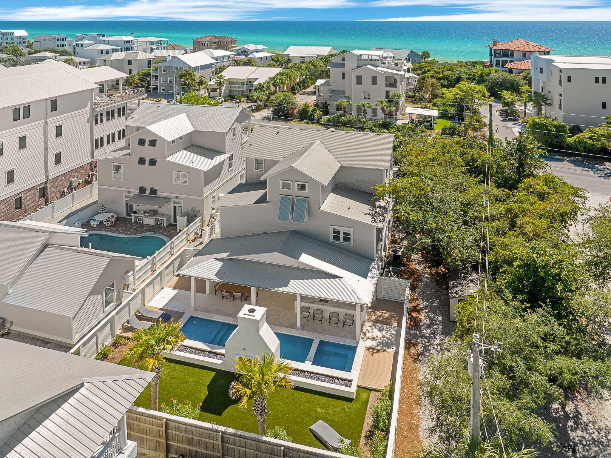 GULF SHORE MANOR - Residential