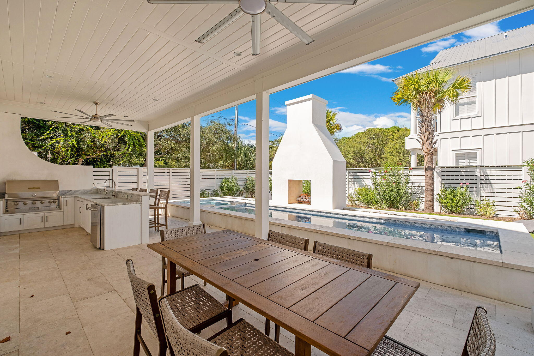 GULF SHORE MANOR - Residential