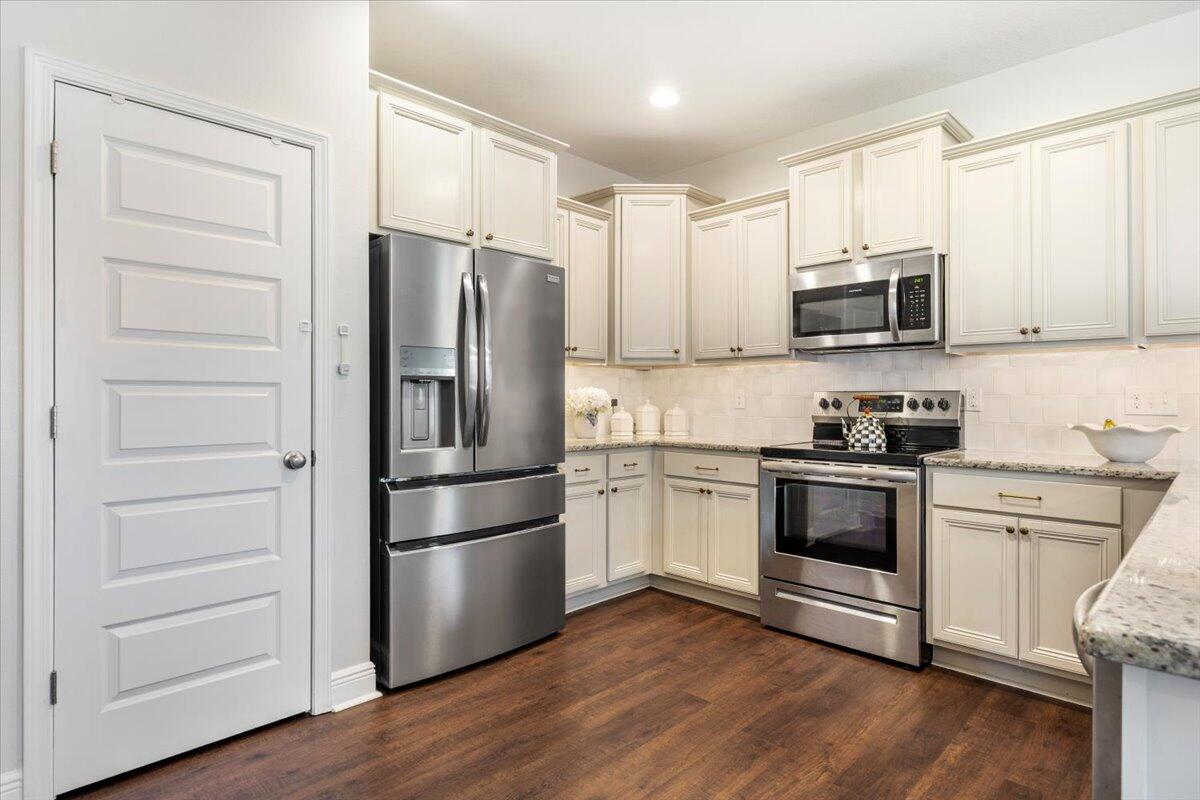 TREASURE ISLE ESTATES - Residential