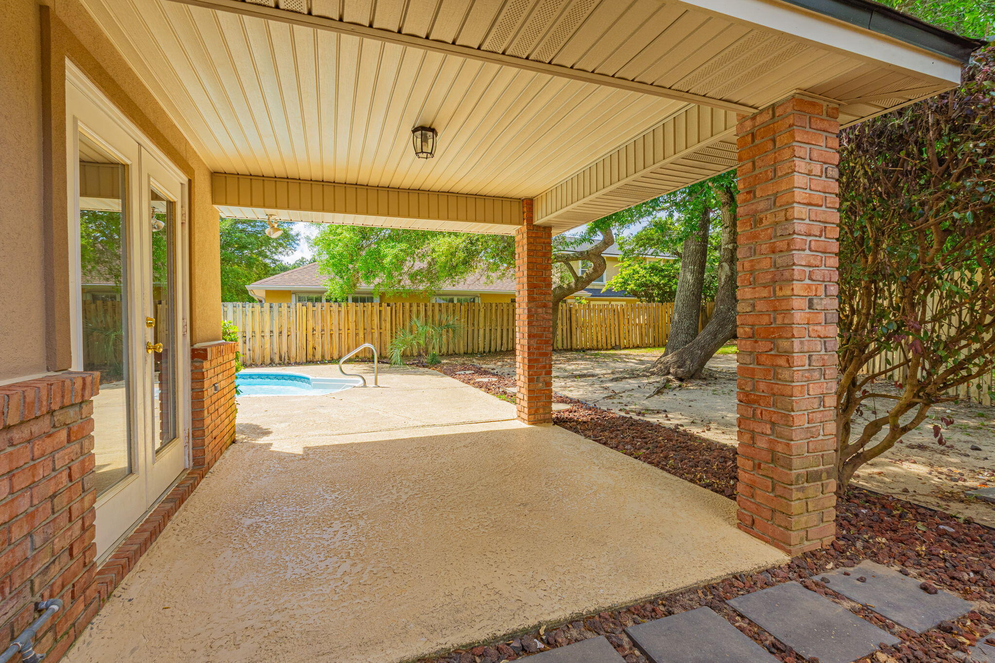 NORTH RIDGE CREEK S/D 1ST ADDN - Residential