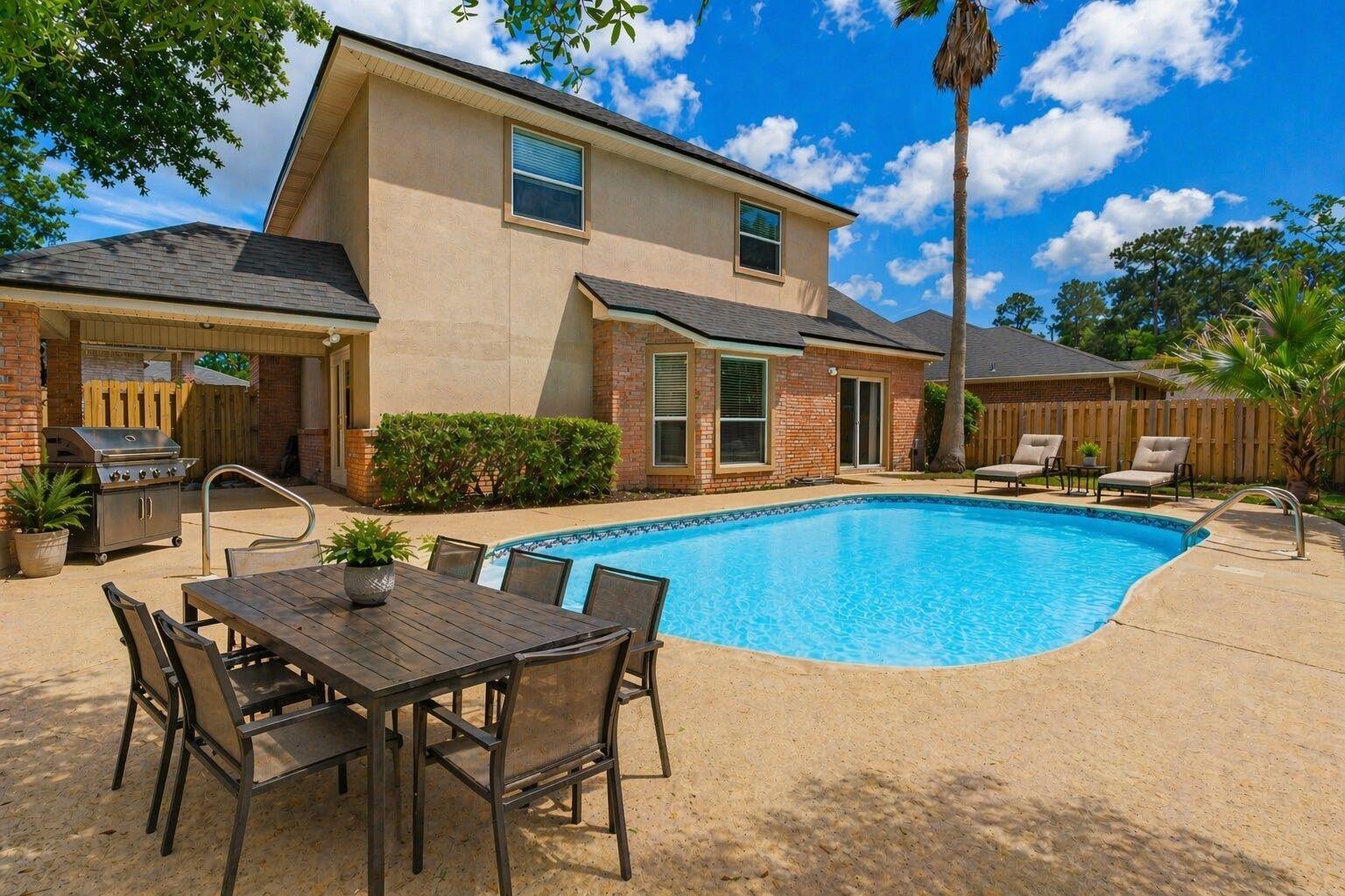 NORTH RIDGE CREEK S/D 1ST ADDN - Residential