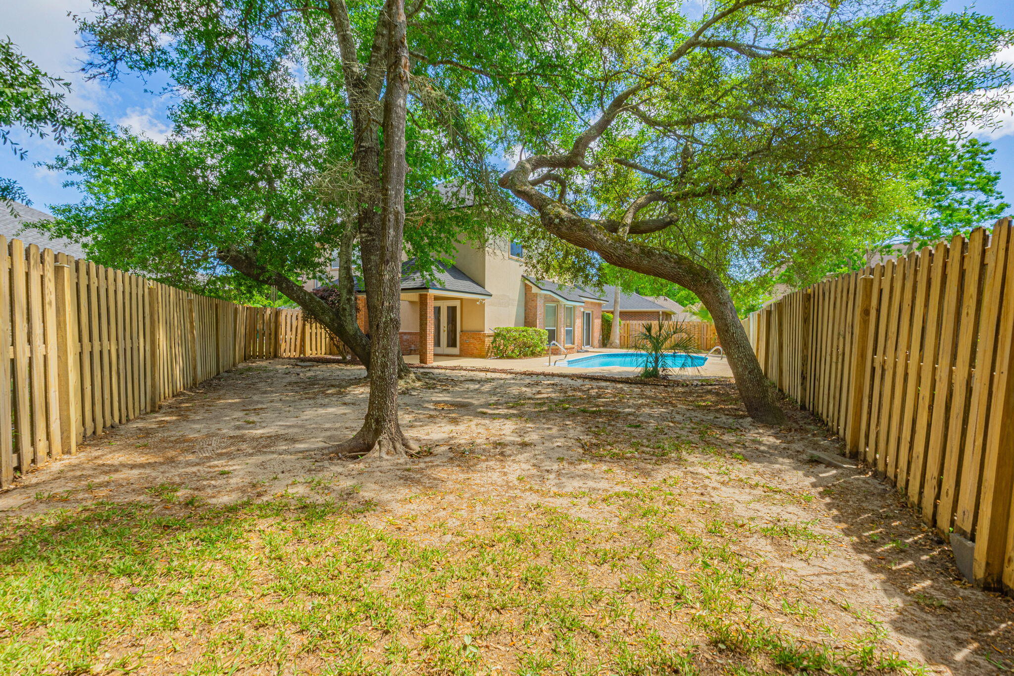 NORTH RIDGE CREEK S/D 1ST ADDN - Residential