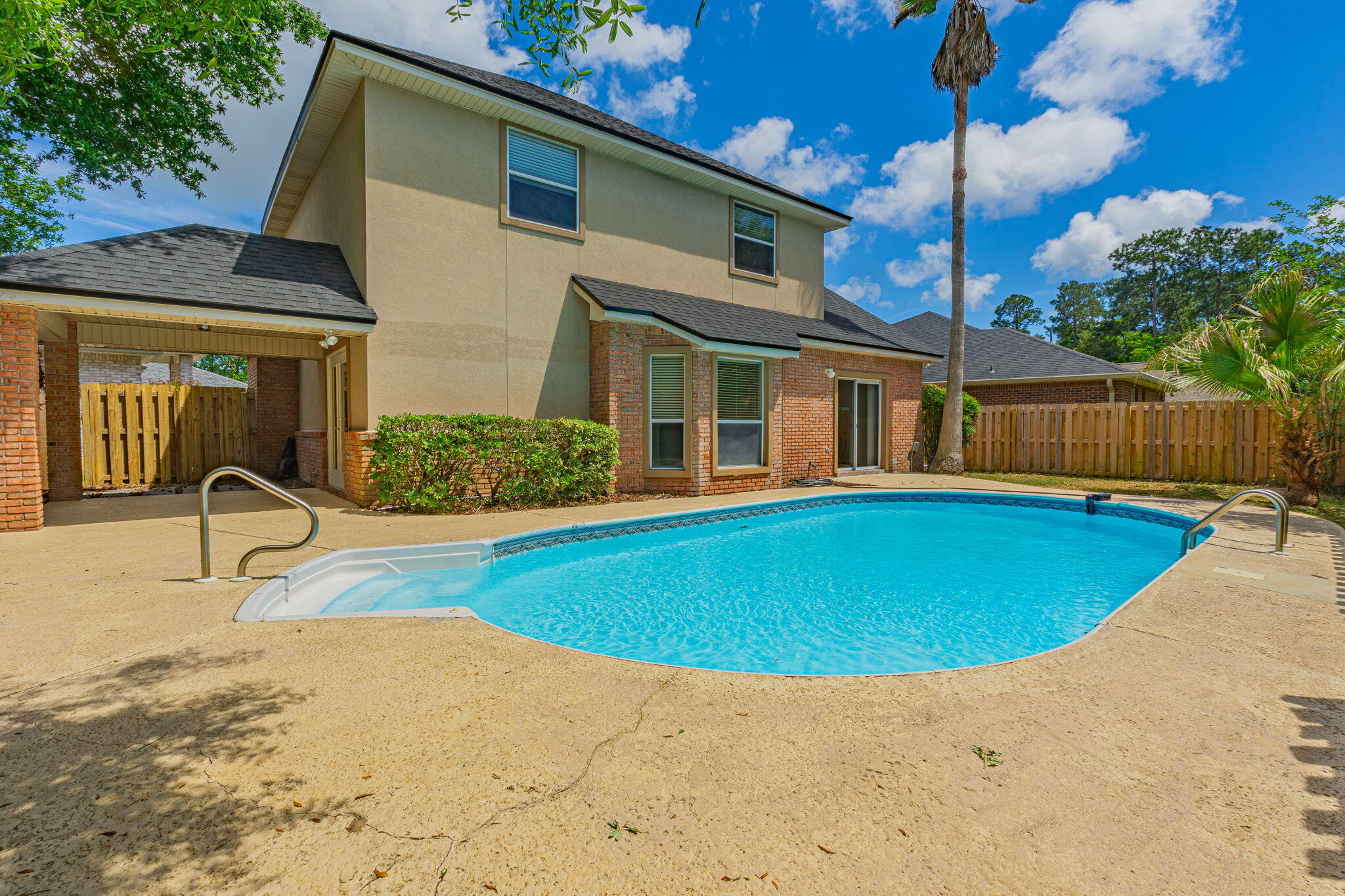 NORTH RIDGE CREEK S/D 1ST ADDN - Residential