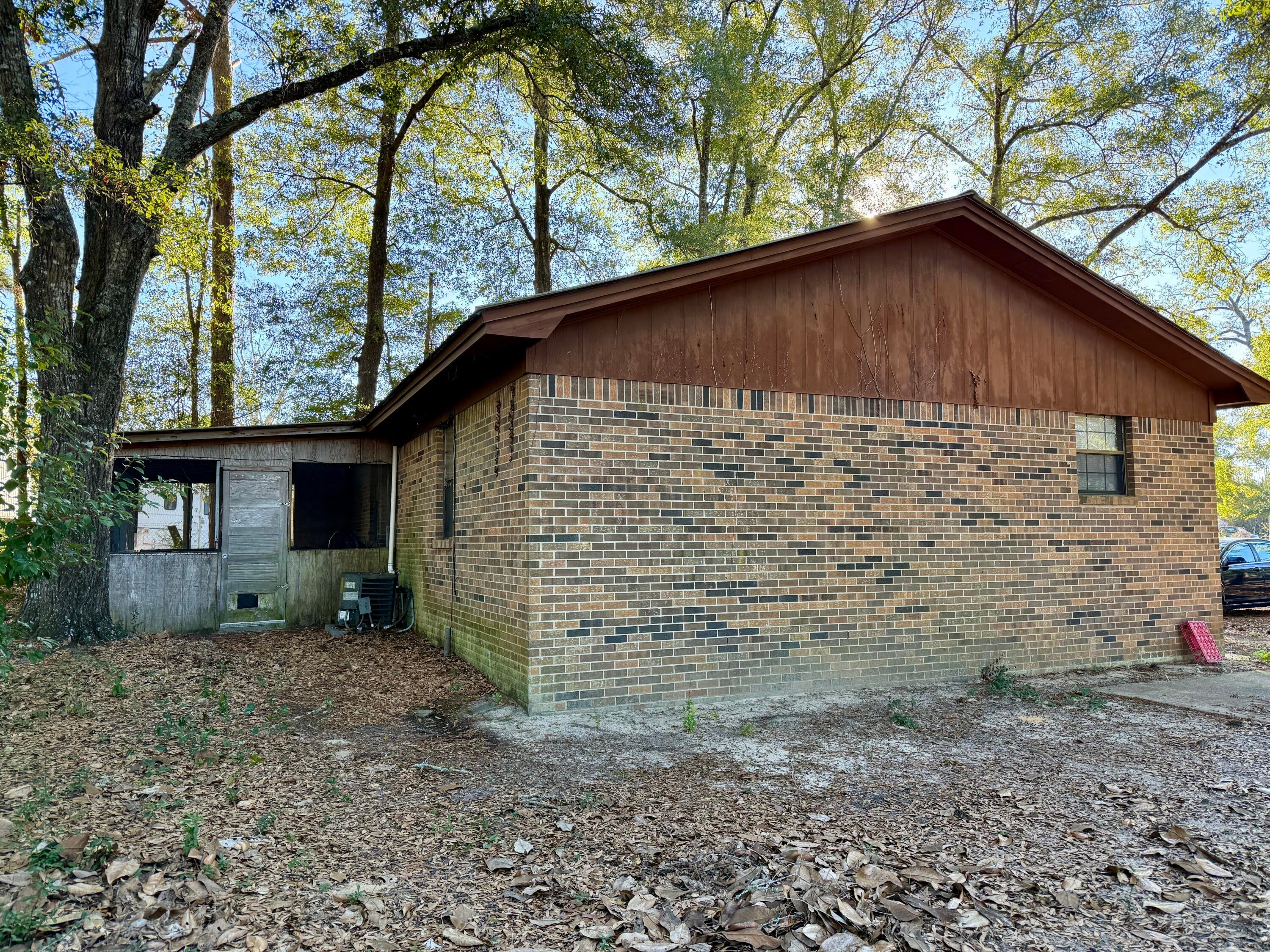 285 Loftin Street