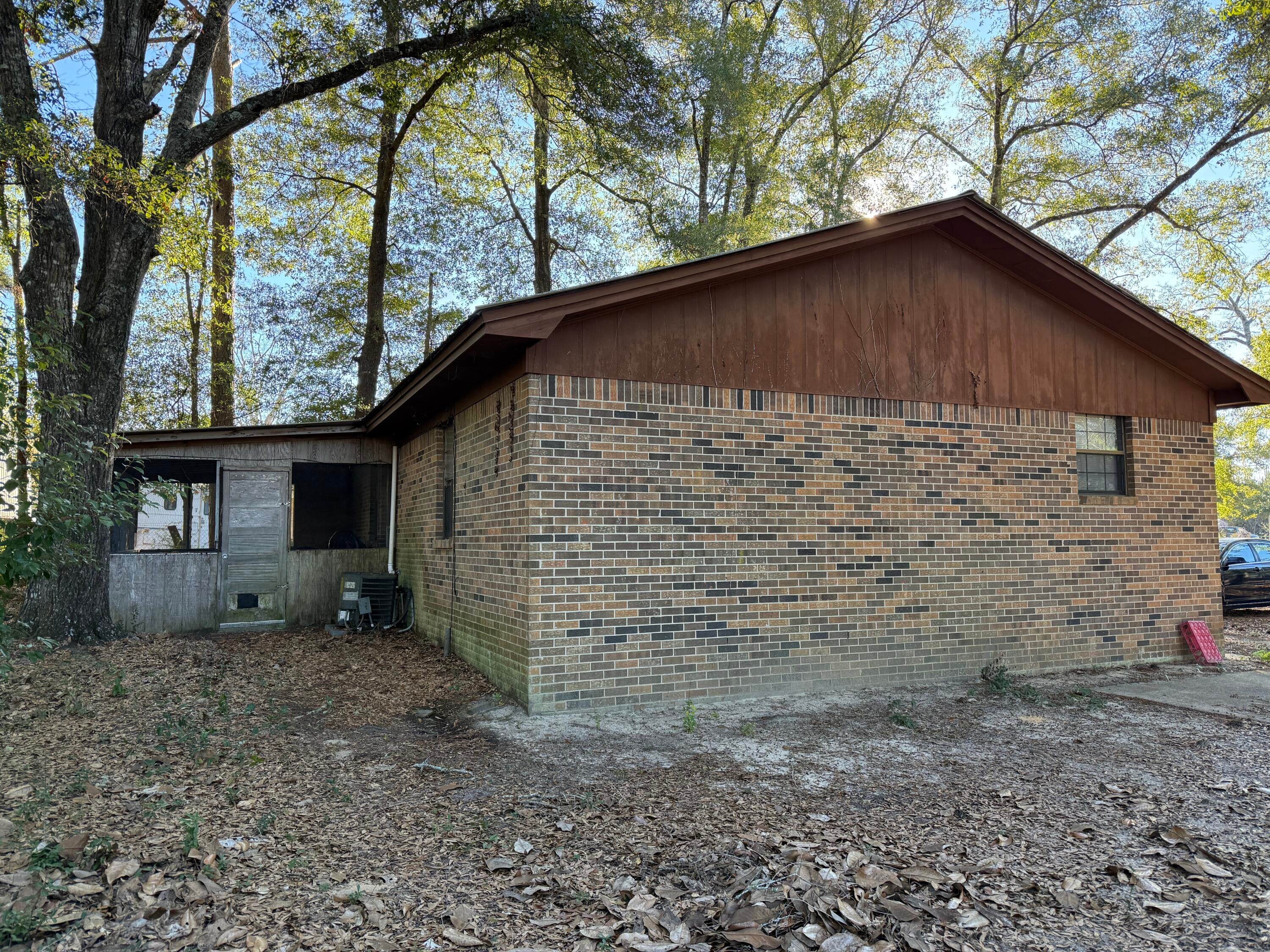 285 Loftin Street