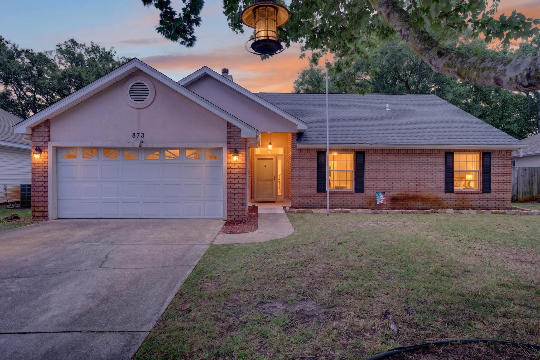 SHALIMAR COMMONS - Residential