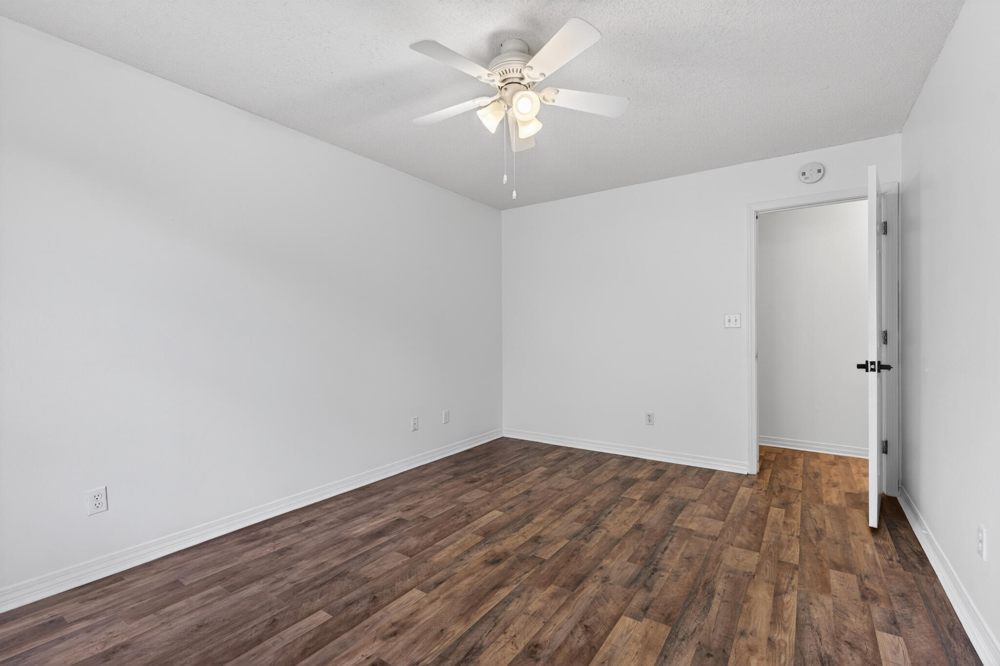 SHALIMAR COMMONS - Residential