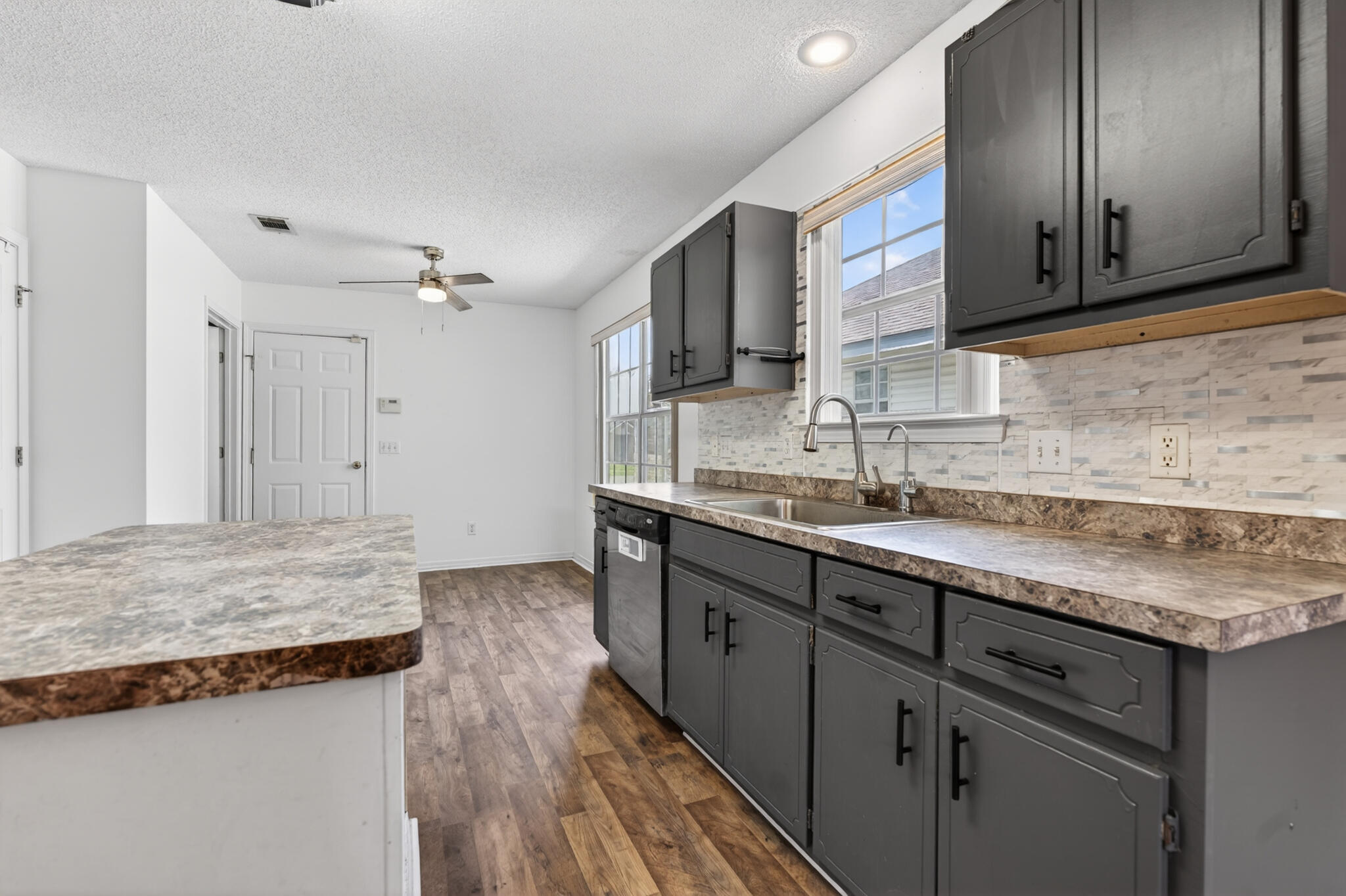 SHALIMAR COMMONS - Residential