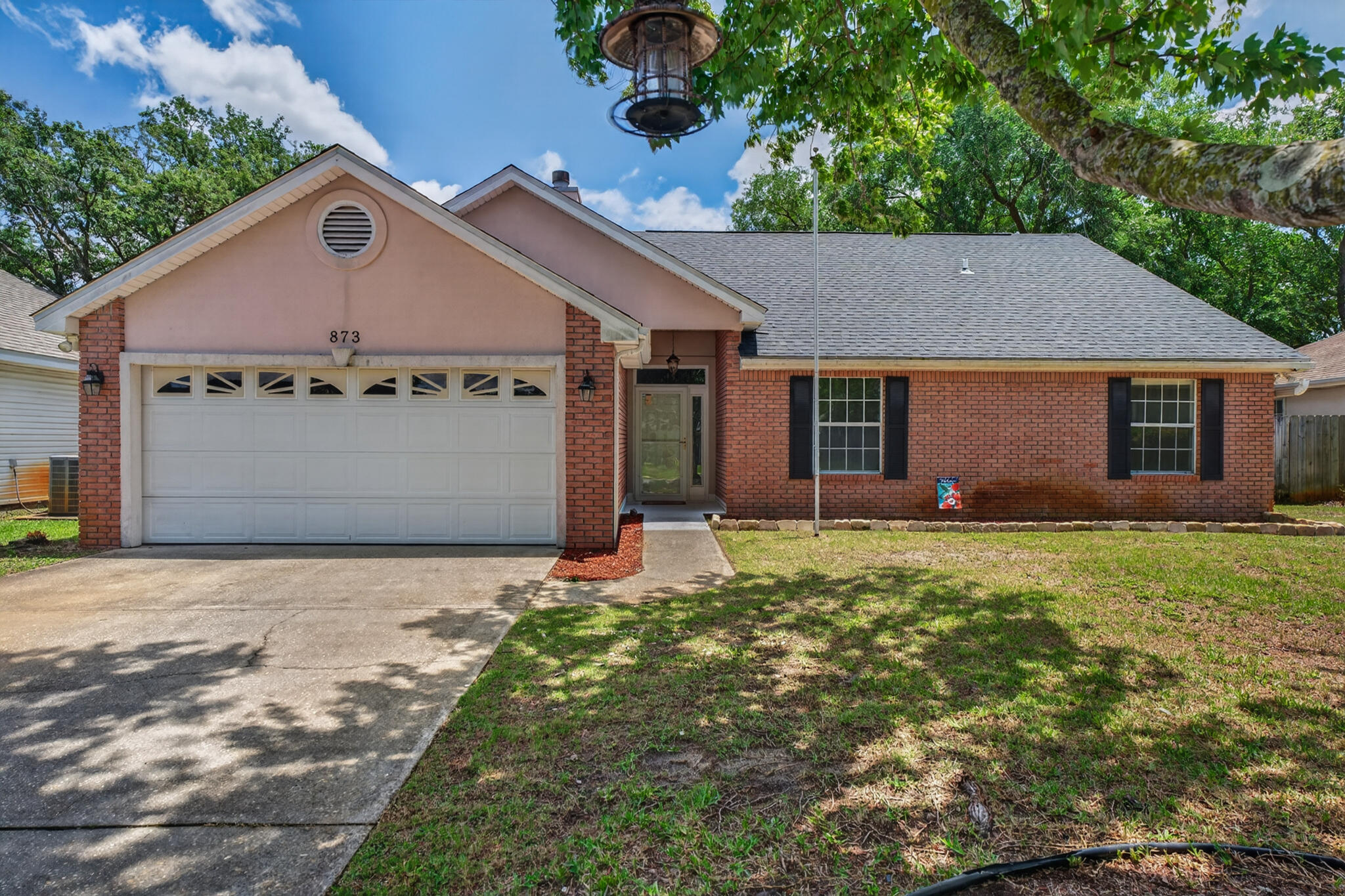 SHALIMAR COMMONS - Residential