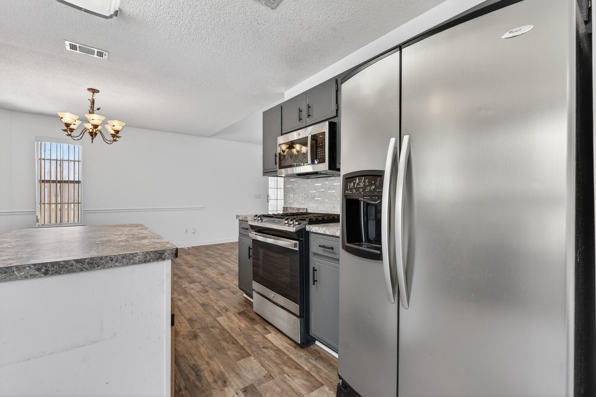SHALIMAR COMMONS - Residential