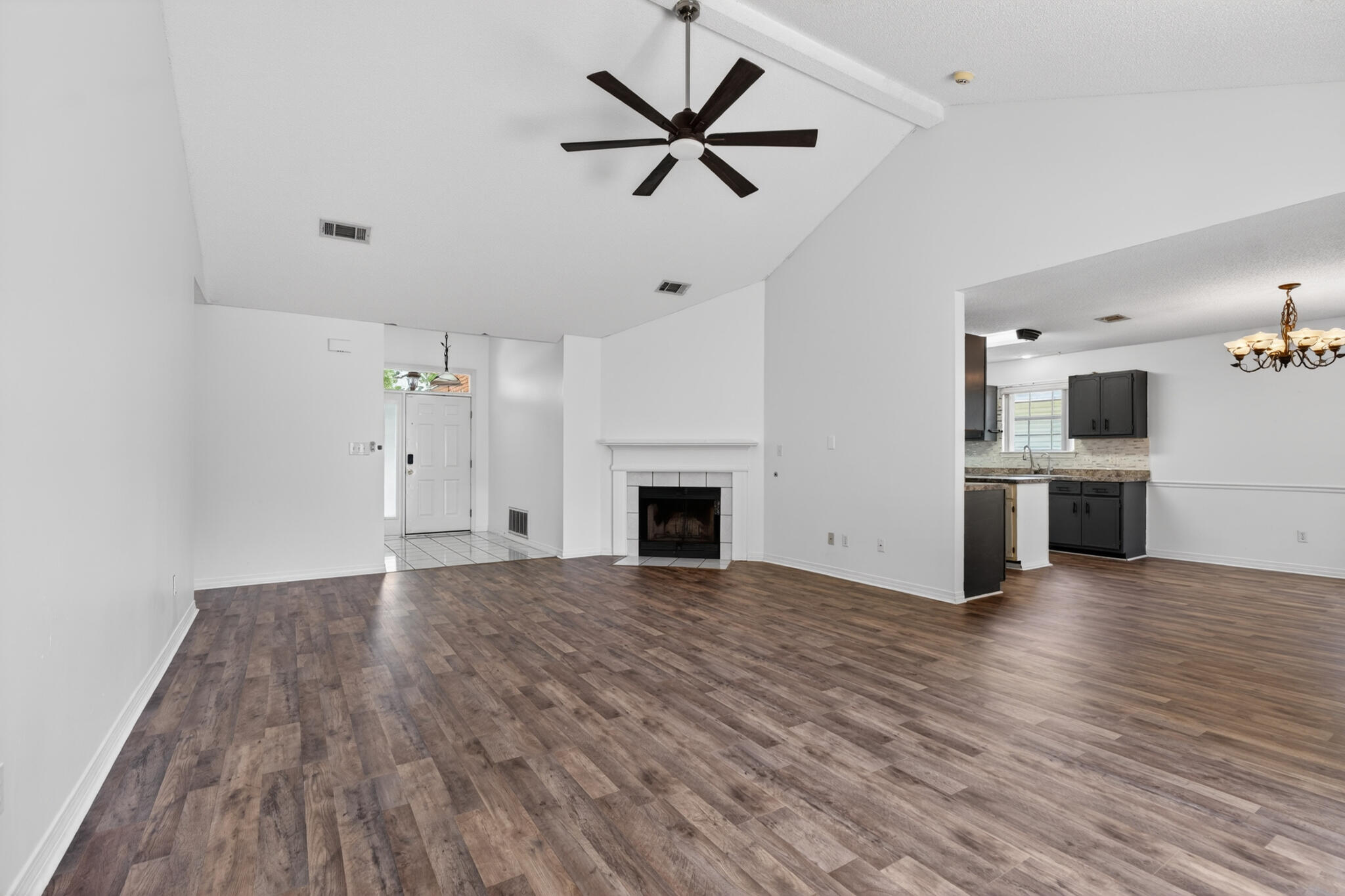 SHALIMAR COMMONS - Residential