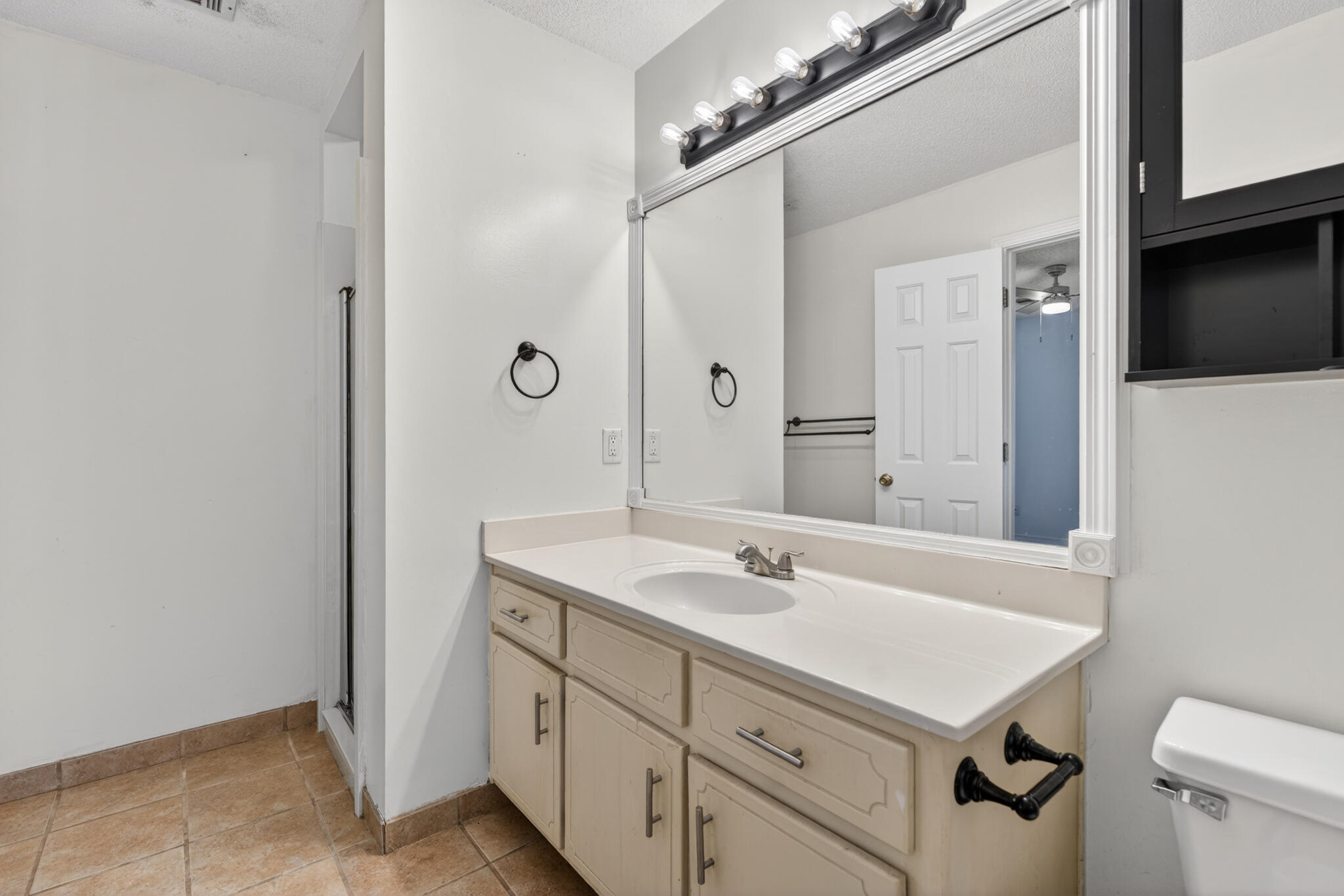 SHALIMAR COMMONS - Residential