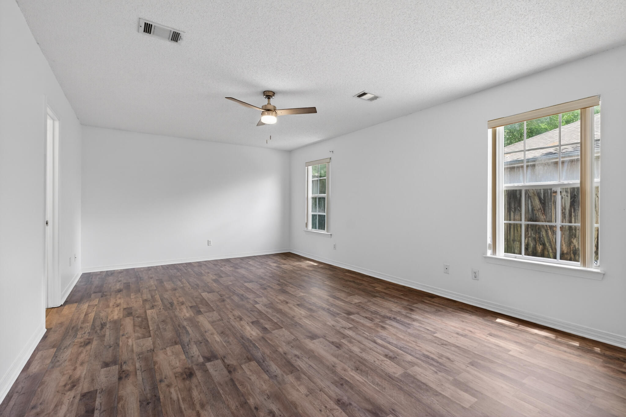 SHALIMAR COMMONS - Residential
