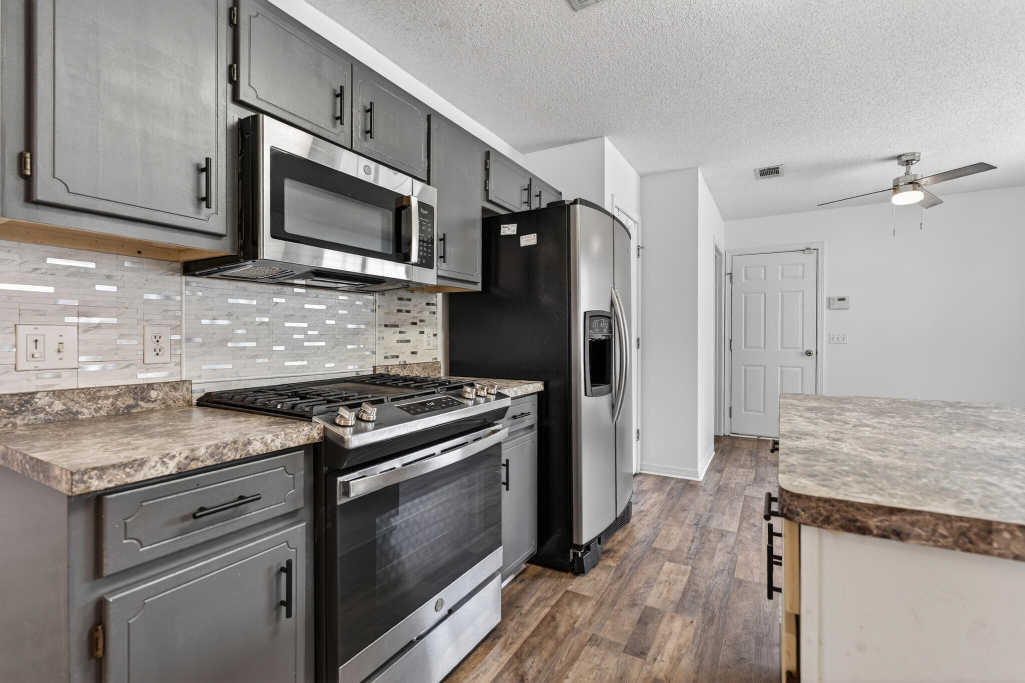 SHALIMAR COMMONS - Residential