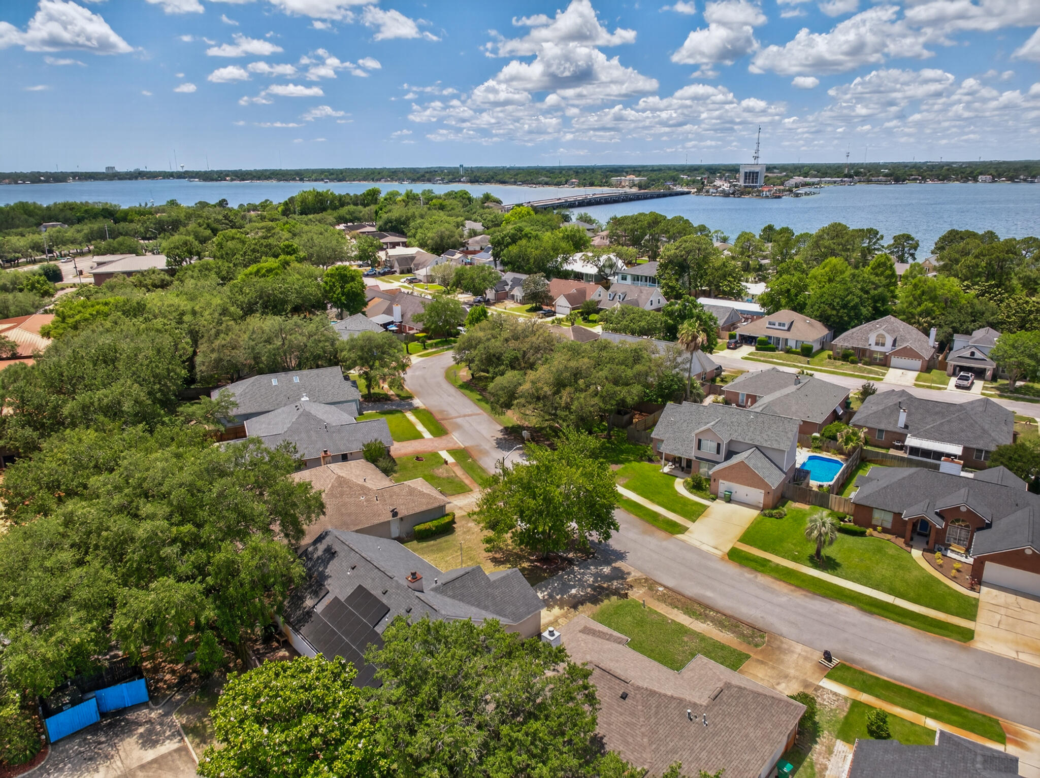 SHALIMAR COMMONS - Residential
